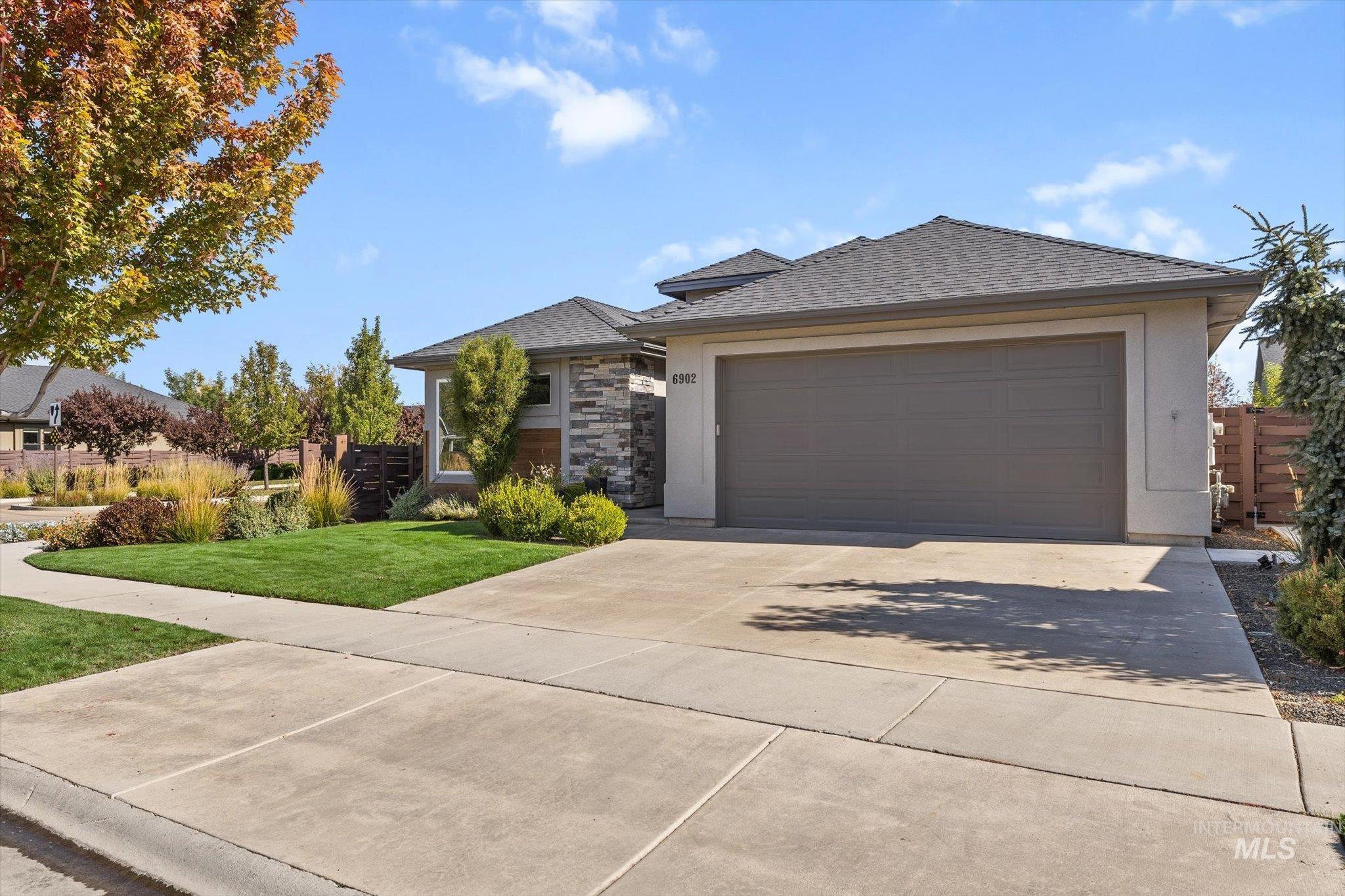 6902 N Exeter Ave, Meridian, Idaho 83646, 3 Bedrooms, 2 Bathrooms, Residential For Sale, Price $675,000,MLS 99002829