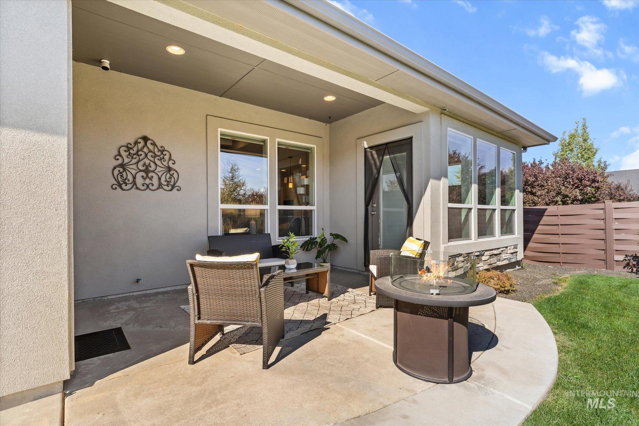 6902 N Exeter Ave, Meridian, Idaho 83646, 3 Bedrooms, 2 Bathrooms, Residential For Sale, Price $675,000,MLS 99002829