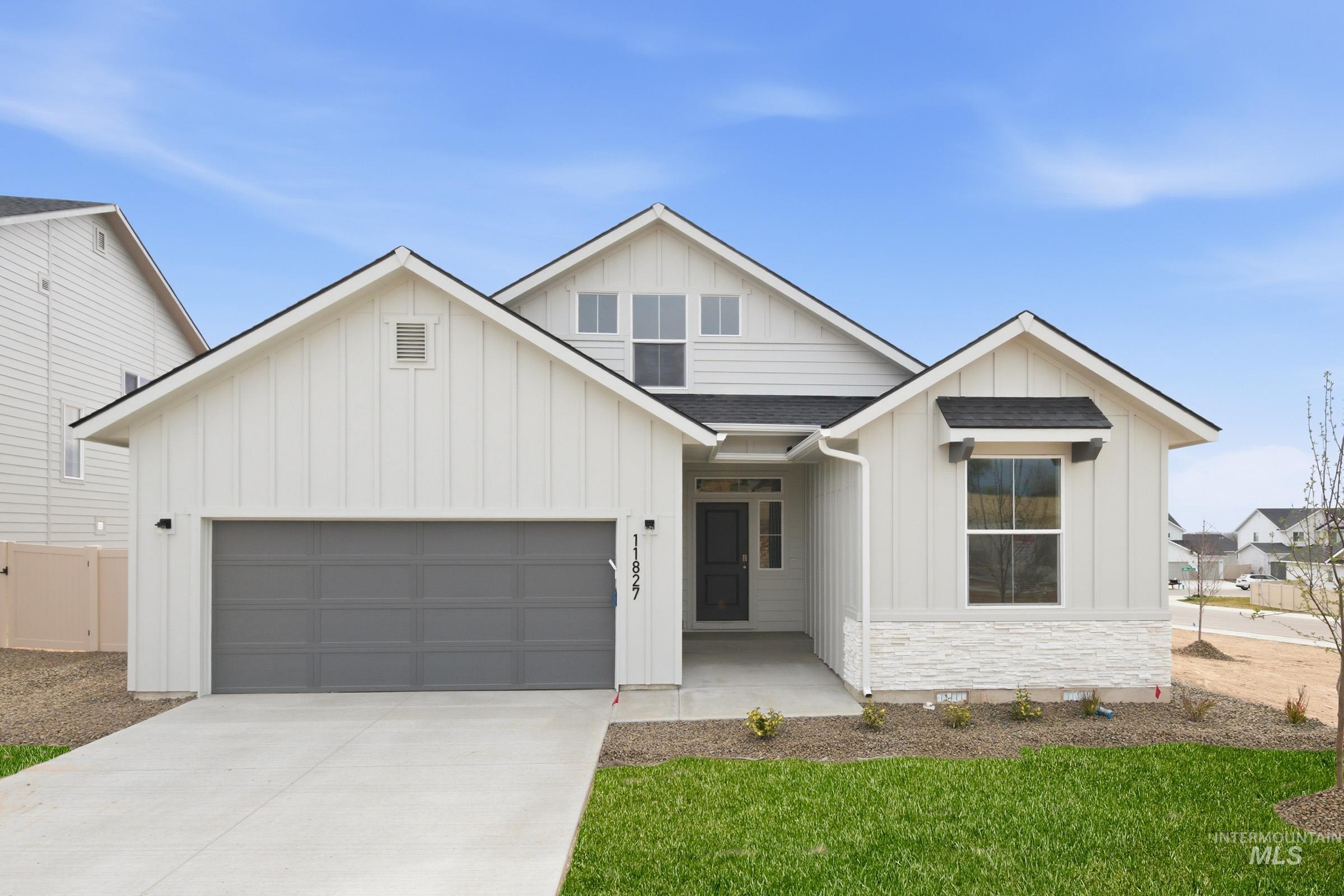 7288 W Newtown Dr, Eagle, Idaho 83616, 3 Bedrooms, 2 Bathrooms, Residential For Sale, Price $564,995,MLS 99002835