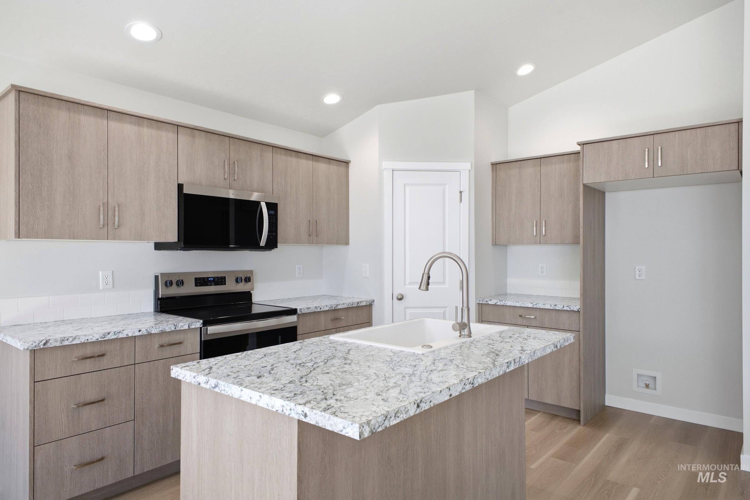 16434 Backfill Ave, Caldwell, Idaho 83607, 3 Bedrooms, 2 Bathrooms, Residential For Sale, Price $399,995,MLS 99002837