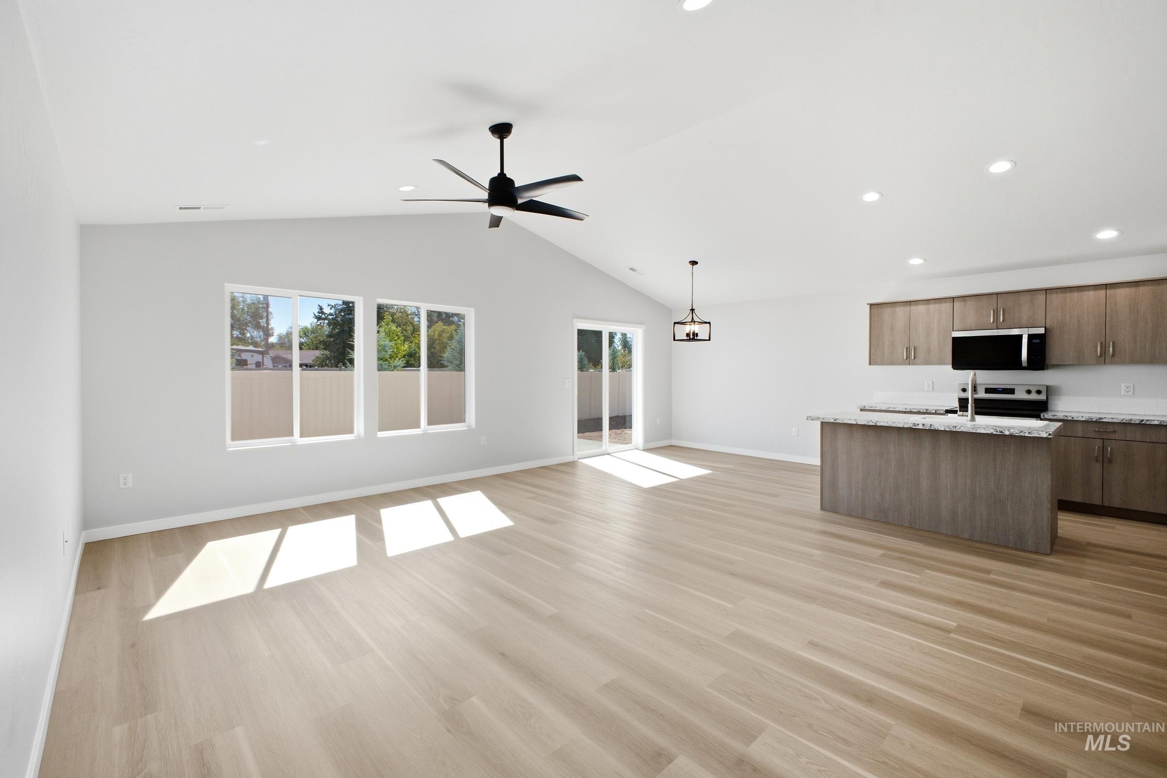 16434 Backfill Ave, Caldwell, Idaho 83607, 3 Bedrooms, 2 Bathrooms, Residential For Sale, Price $399,995,MLS 99002837