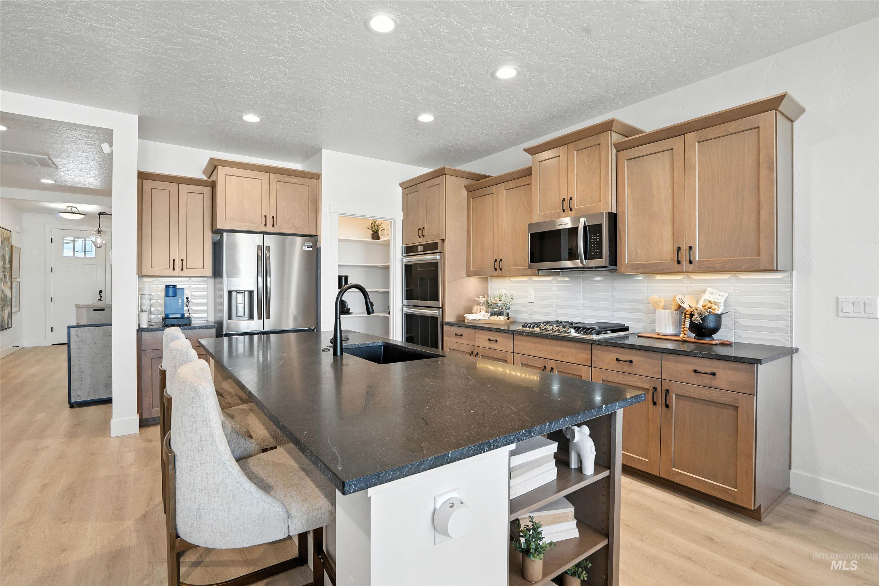5770 N Arctic Point Ave, Meridian, Idaho 83646, 4 Bedrooms, 3 Bathrooms, Residential For Sale, Price $574,990,MLS 99002838