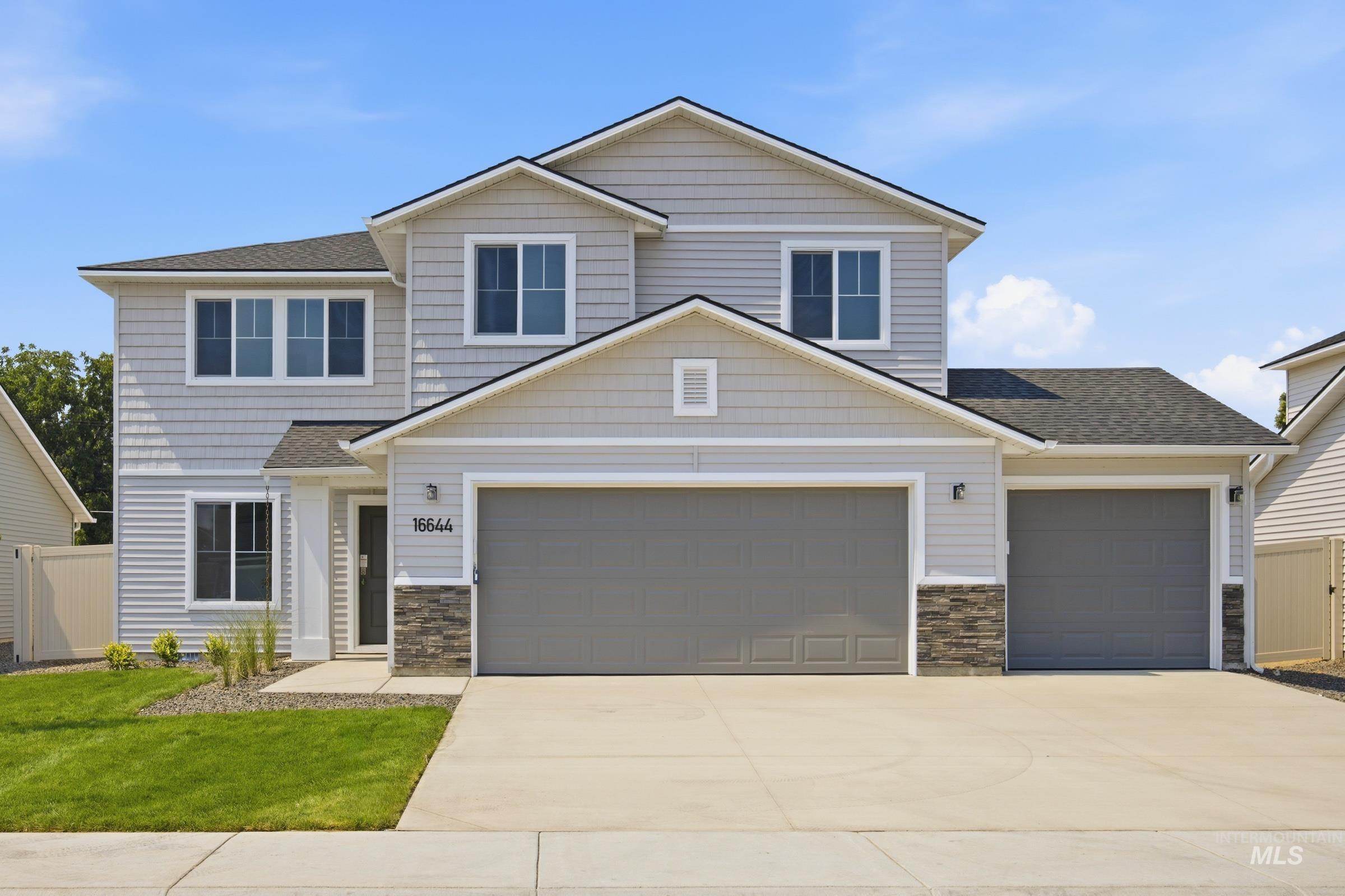 2431 W Tar Sands Dr, Kuna, Idaho 83634, 4 Bedrooms, 2.5 Bathrooms, Residential For Sale, Price $509,995, 99002839