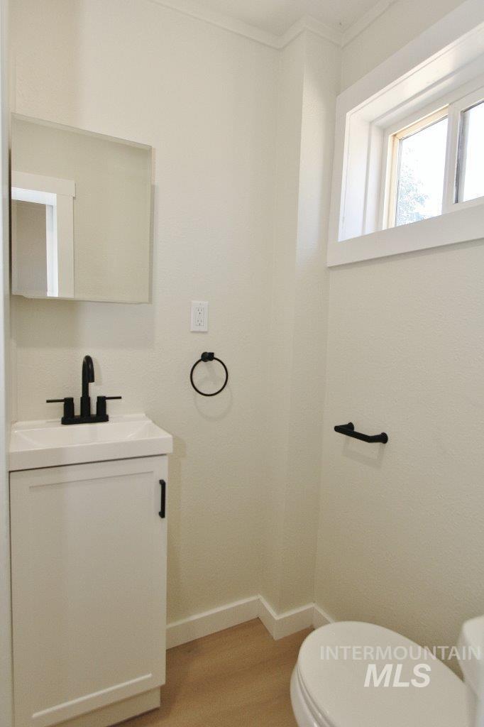 309-311 N Commercial Ave, Emmett, Idaho 83617, 1 Bedroom, 1 Bathroom, Residential Income For Sale, Price $339,000,MLS 99002847