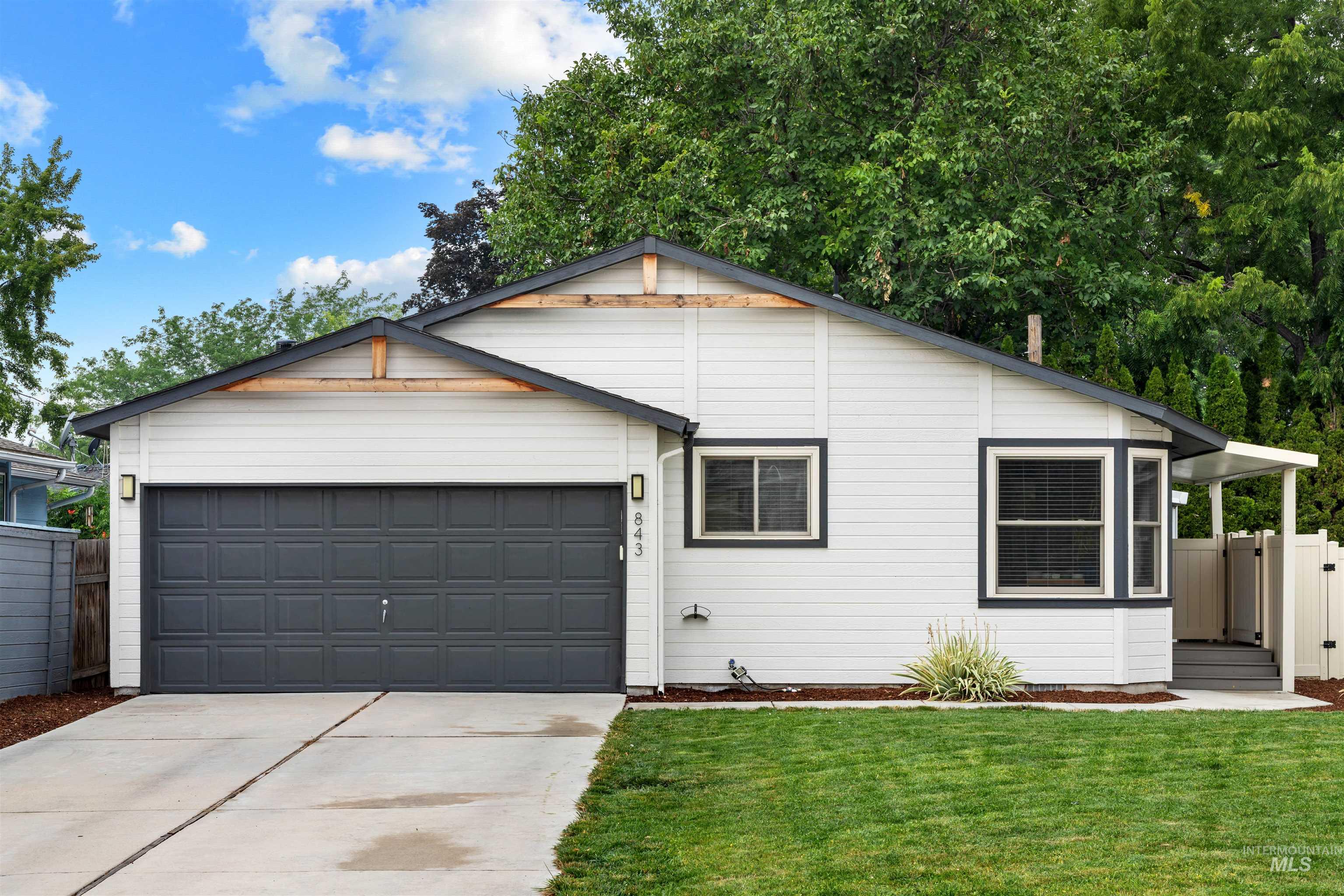 843 S Wild Phlox PL, Boise, Idaho 83709, 3 Bedrooms, 2 Bathrooms, Residential For Sale, Price $399,999,MLS 99002848
