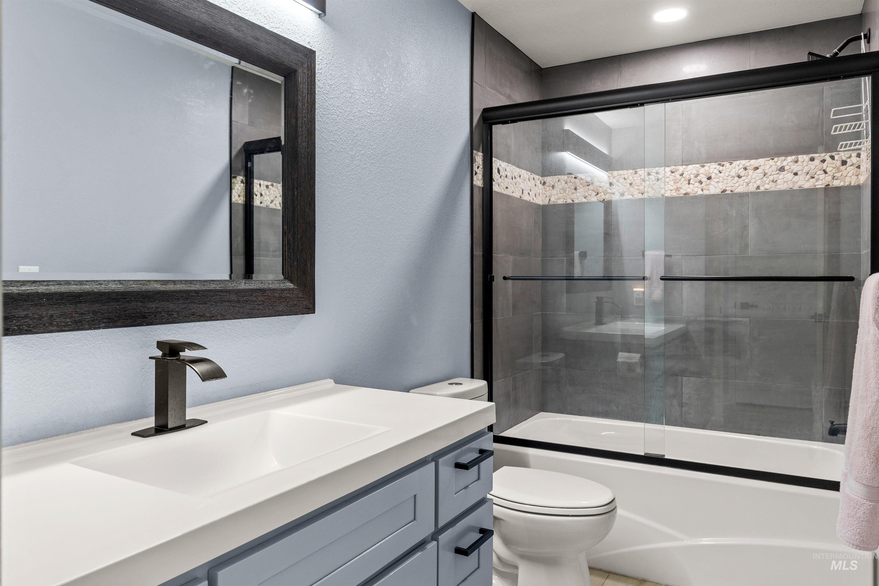 843 S Wild Phlox PL, Boise, Idaho 83709, 3 Bedrooms, 2 Bathrooms, Residential For Sale, Price $399,999,MLS 99002848