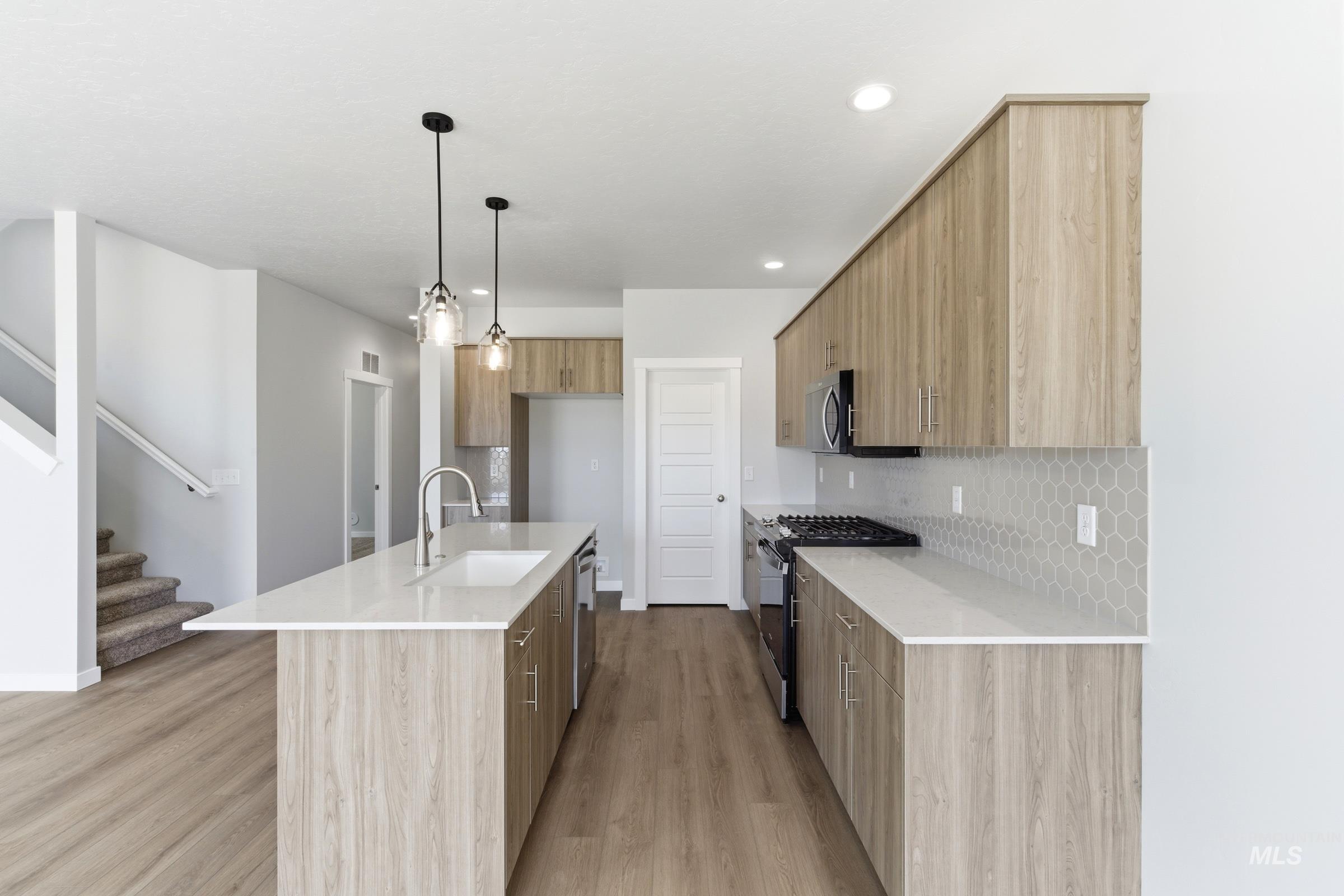 1375 W Braden Dr, Meridian, Idaho 83642, 4 Bedrooms, 2.5 Bathrooms, Residential For Sale, Price $499,995,MLS 99002849