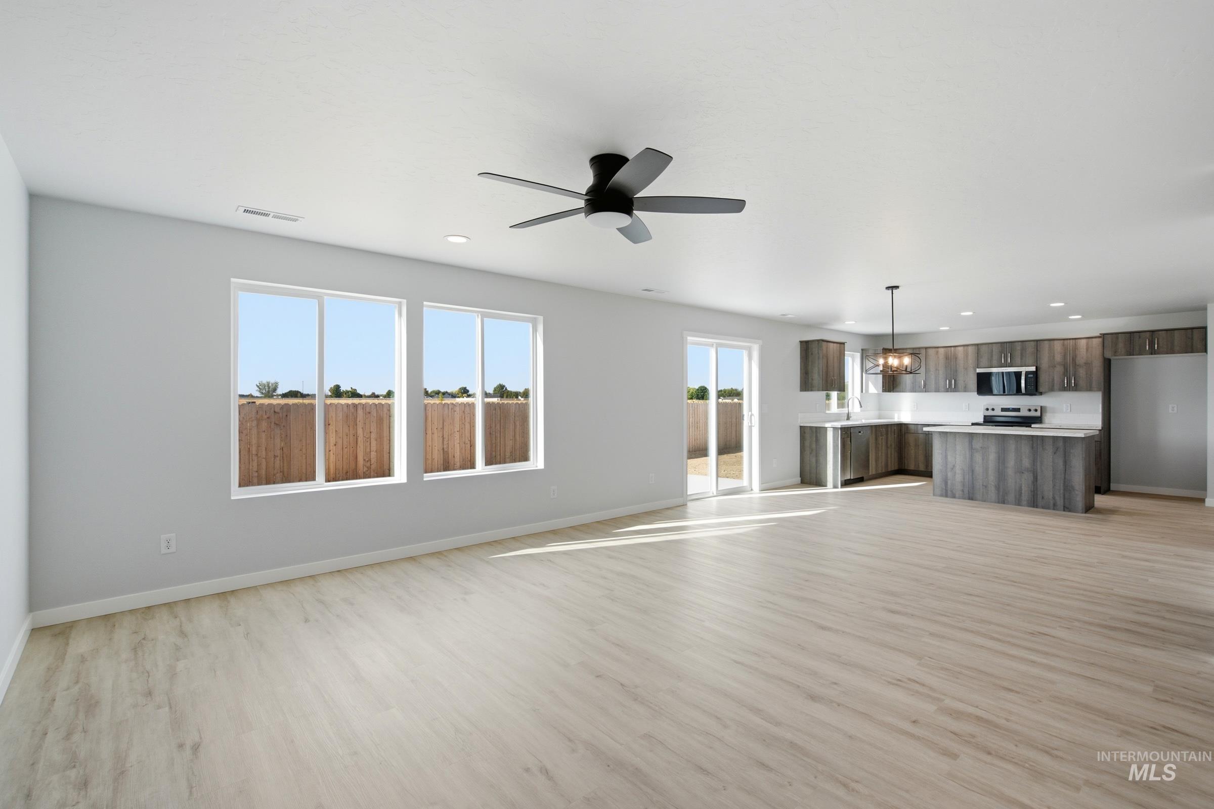 13324 Bank St, Caldwell, Idaho 83607, 4 Bedrooms, 2.5 Bathrooms, Residential For Sale, Price $459,995, 99002854