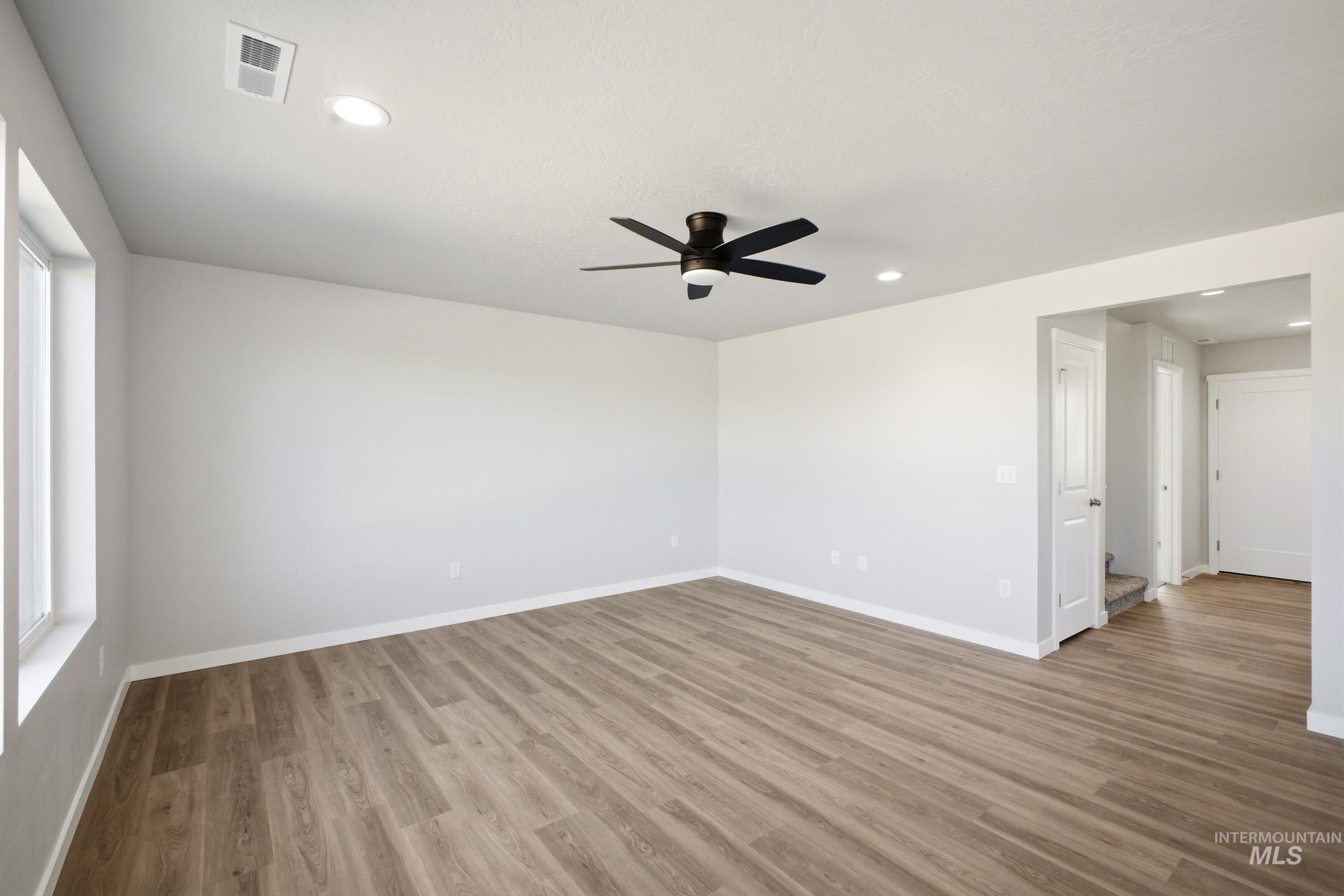 13325 Scrape St, Caldwell, Idaho 83607, 4 Bedrooms, 2.5 Bathrooms, Residential For Sale, Price $444,995,MLS 99002856