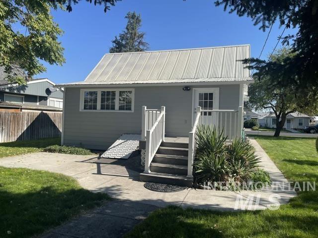 636 2nd Street, Clarkston, Washington 99403, 2 Bedrooms, 1 Bathroom, Residential For Sale, Price $289,000,MLS 99002857