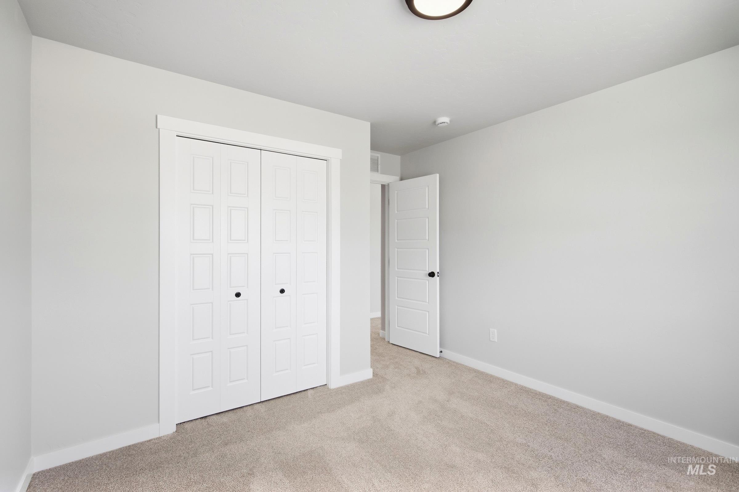6978 S Lumberton Way, Meridian, Idaho 83642, 5 Bedrooms, 3 Bathrooms, Residential For Sale, Price $539,995,MLS 99002862