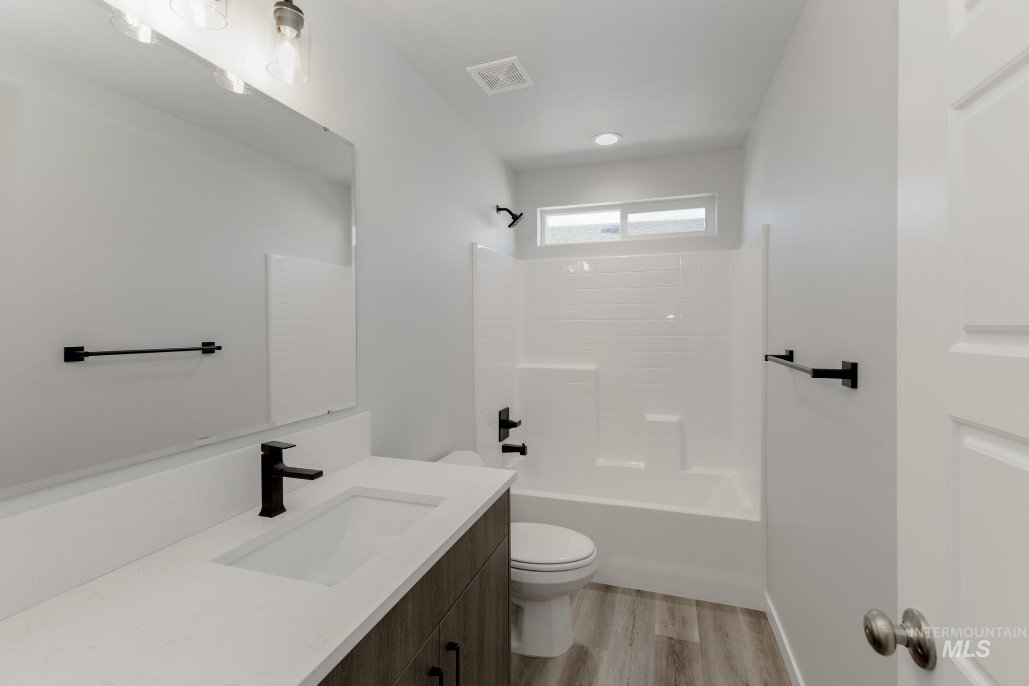 2148 S Summerson Way, Meridian, Idaho 83642, 3 Bedrooms, 2.5 Bathrooms, Residential For Sale, Price $494,995,MLS 99002863