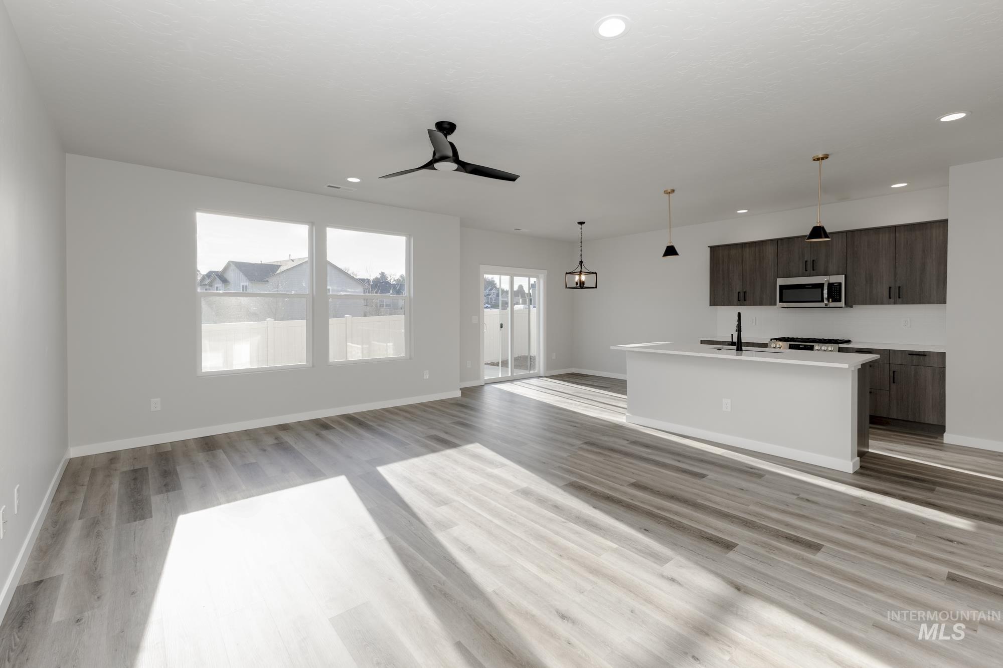 2148 S Summerson Way, Meridian, Idaho 83642, 3 Bedrooms, 2.5 Bathrooms, Residential For Sale, Price $494,995,MLS 99002863