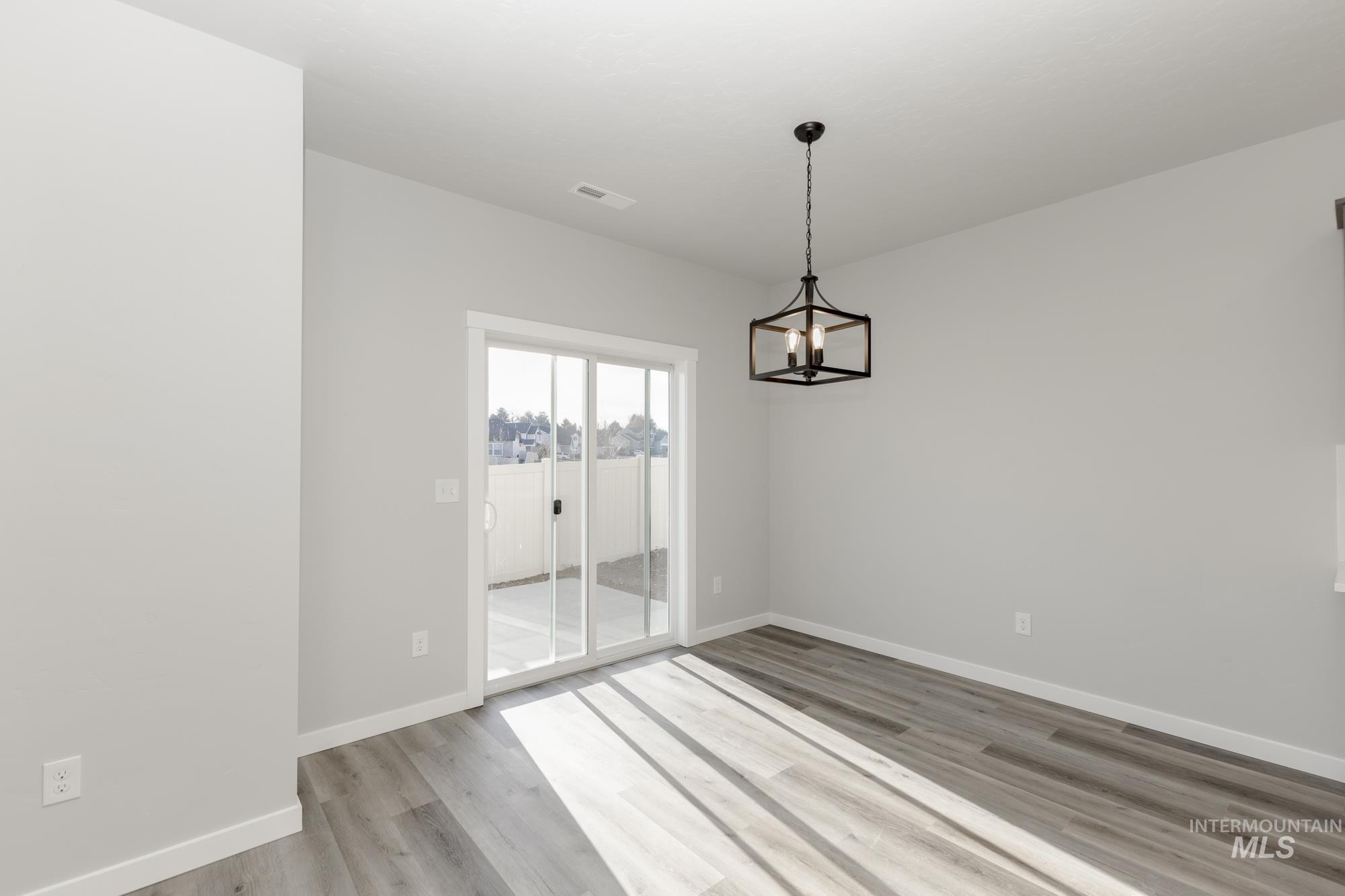 2148 S Summerson Way, Meridian, Idaho 83642, 3 Bedrooms, 2.5 Bathrooms, Residential For Sale, Price $494,995,MLS 99002863
