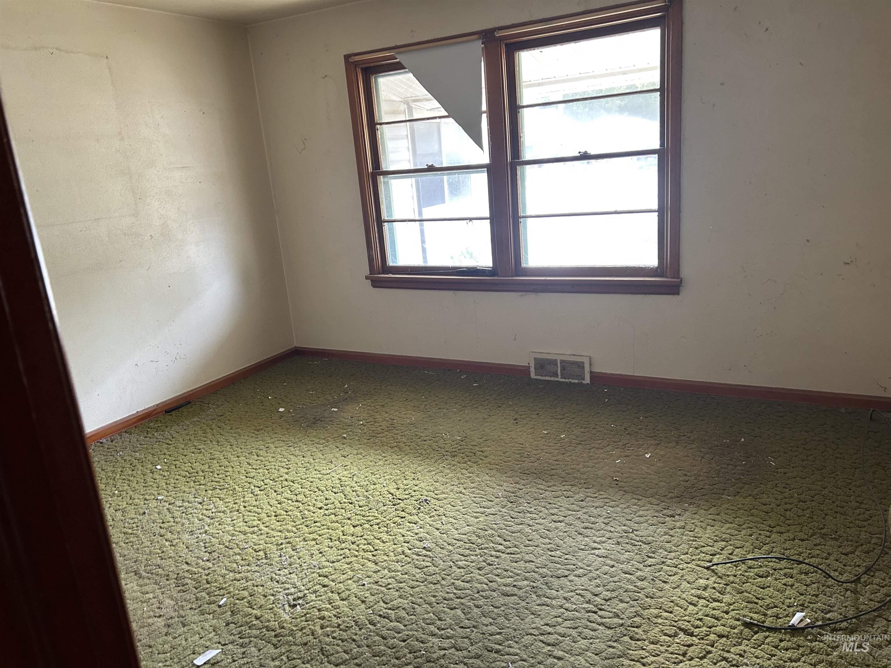 522 W Broadway Ave, Meridian, Idaho 83642, 3 Bedrooms, 1 Bathroom, Residential For Sale, Price $290,000,MLS 99002866