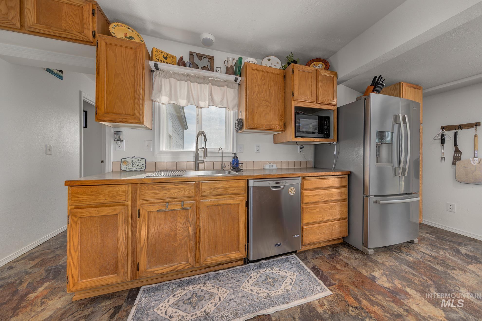 4631 Rolland Rd, Ontario, Oregon 97914, 3 Bedrooms, 2 Bathrooms, Residential For Sale, Price $468,000,MLS 99002867