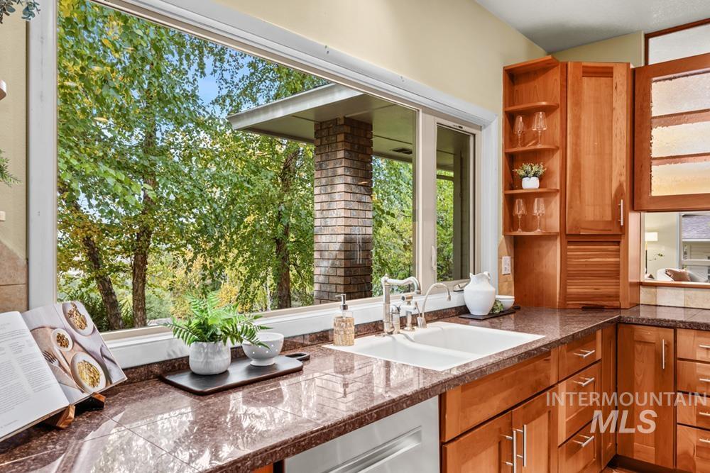 1064 W Parkhill Dr, Boise, Idaho 83702, 4 Bedrooms, 3 Bathrooms, Residential For Sale, Price $1,280,000,MLS 99002868