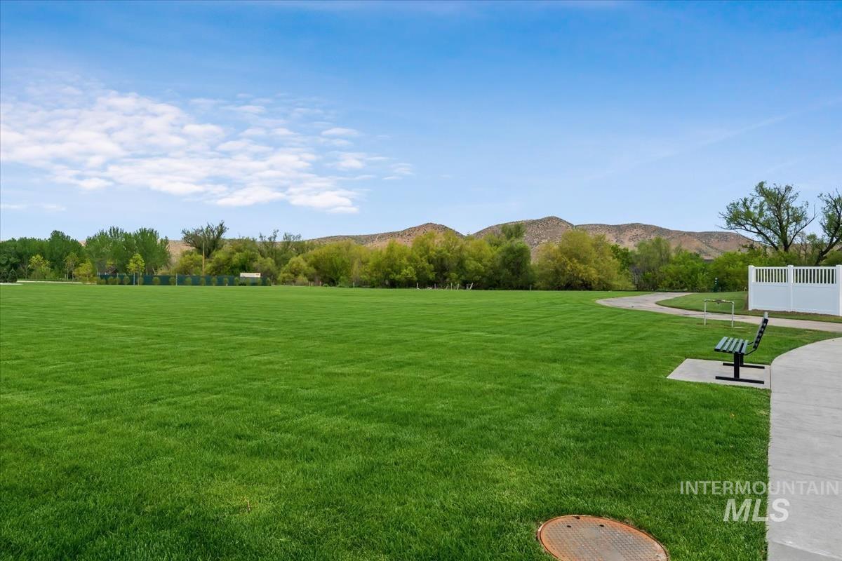 8870 W Fawn Brook St, Boise, Idaho 83714, 4 Bedrooms, 3 Bathrooms, Residential For Sale, Price $1,290,000,MLS 99002875