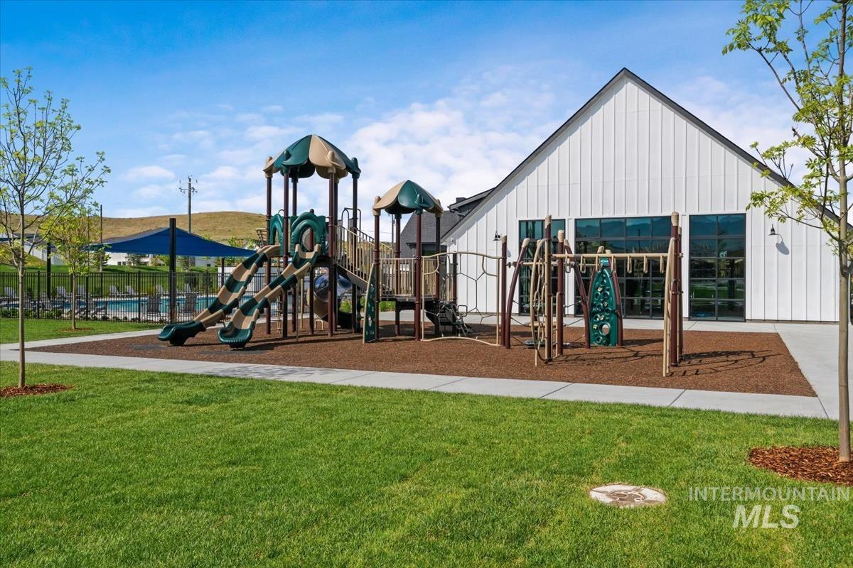 8870 W Fawn Brook St, Boise, Idaho 83714, 4 Bedrooms, 3 Bathrooms, Residential For Sale, Price $1,290,000,MLS 99002875
