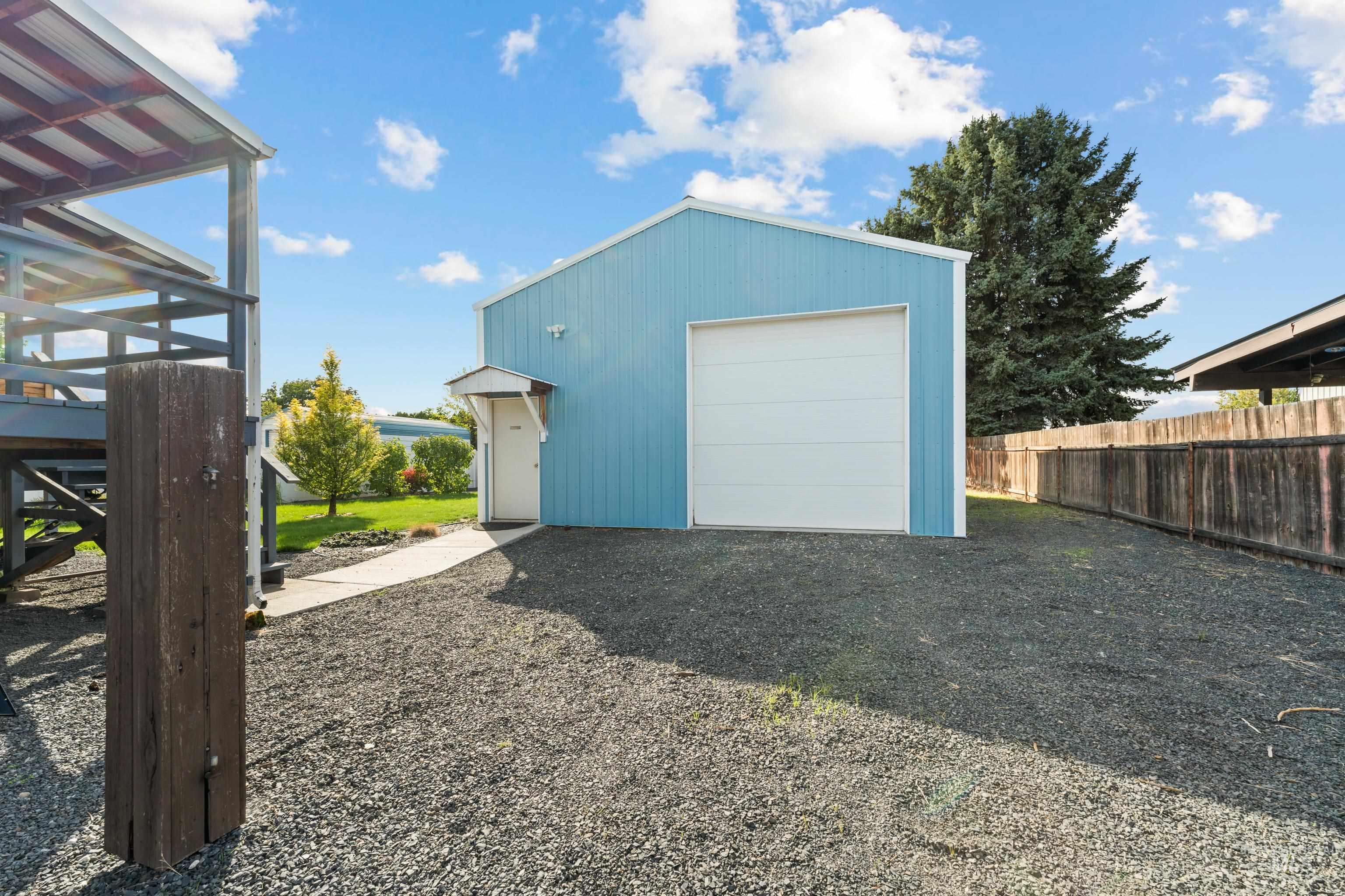3530 13th Street C, Lewiston, Idaho 83501, 4 Bedrooms, 2 Bathrooms, Residential For Sale, Price $435,000,MLS 99002885