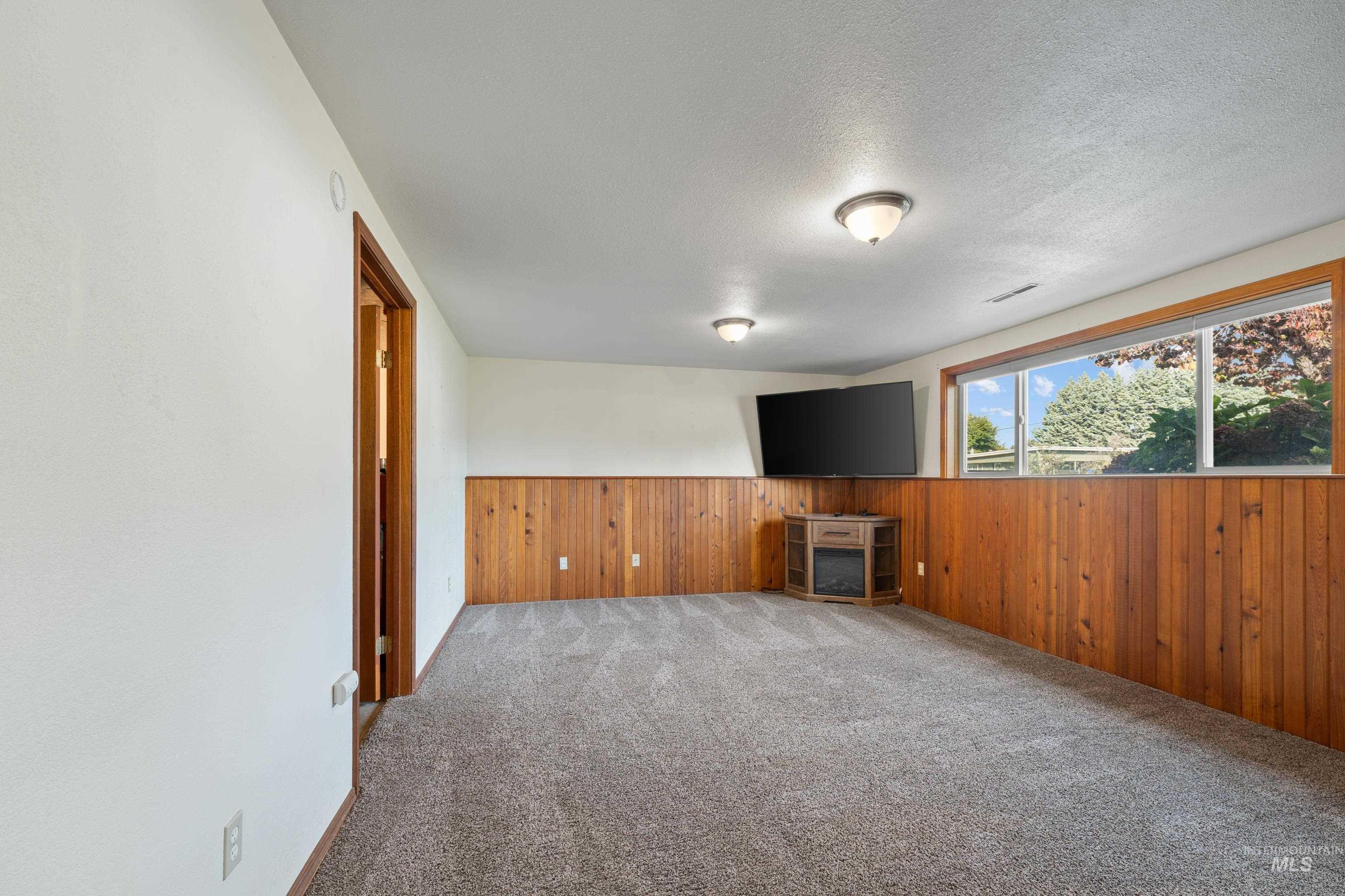 3530 13th Street C, Lewiston, Idaho 83501, 4 Bedrooms, 2 Bathrooms, Residential For Sale, Price $435,000,MLS 99002885