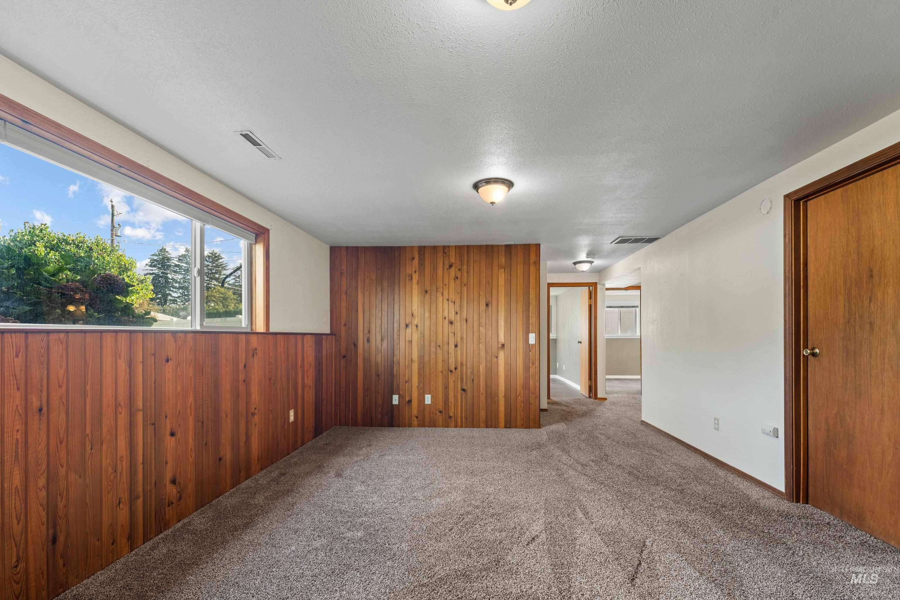 3530 13th Street C, Lewiston, Idaho 83501, 4 Bedrooms, 2 Bathrooms, Residential For Sale, Price $435,000,MLS 99002885