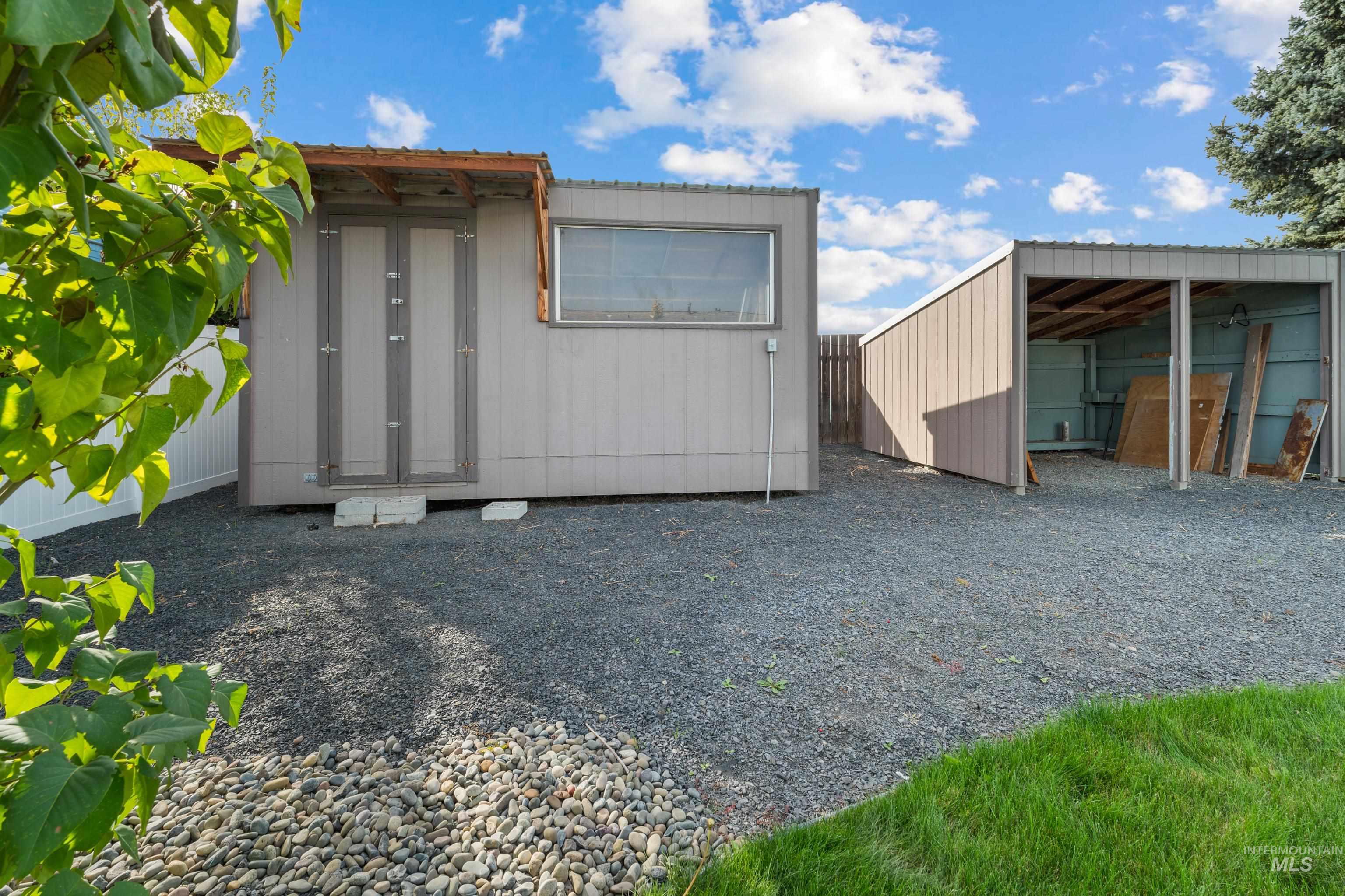 3530 13th Street C, Lewiston, Idaho 83501, 4 Bedrooms, 2 Bathrooms, Residential For Sale, Price $435,000,MLS 99002885