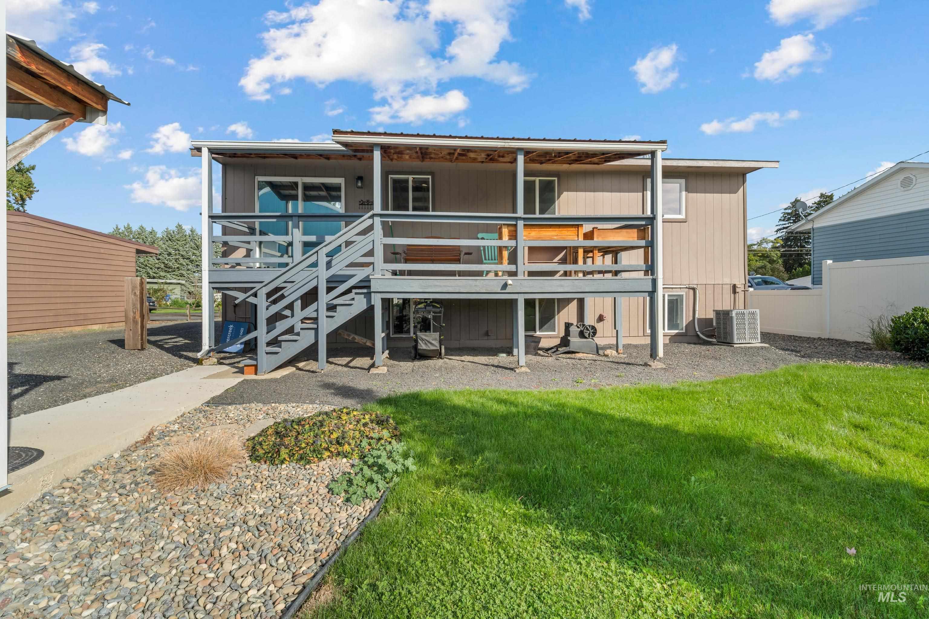 3530 13th Street C, Lewiston, Idaho 83501, 4 Bedrooms, 2 Bathrooms, Residential For Sale, Price $435,000,MLS 99002885