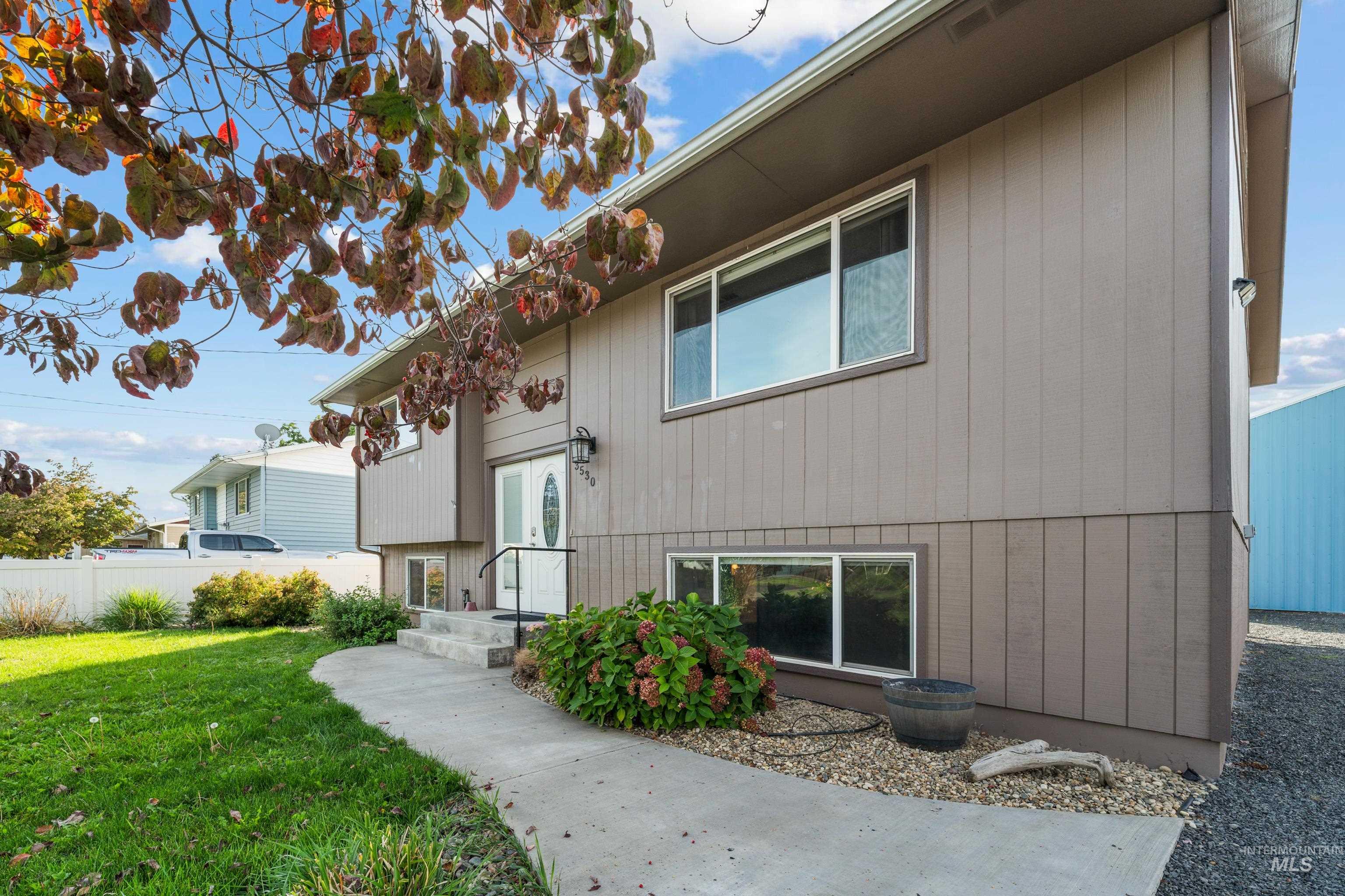 3530 13th Street C, Lewiston, Idaho 83501, 4 Bedrooms, 2 Bathrooms, Residential For Sale, Price $435,000,MLS 99002885
