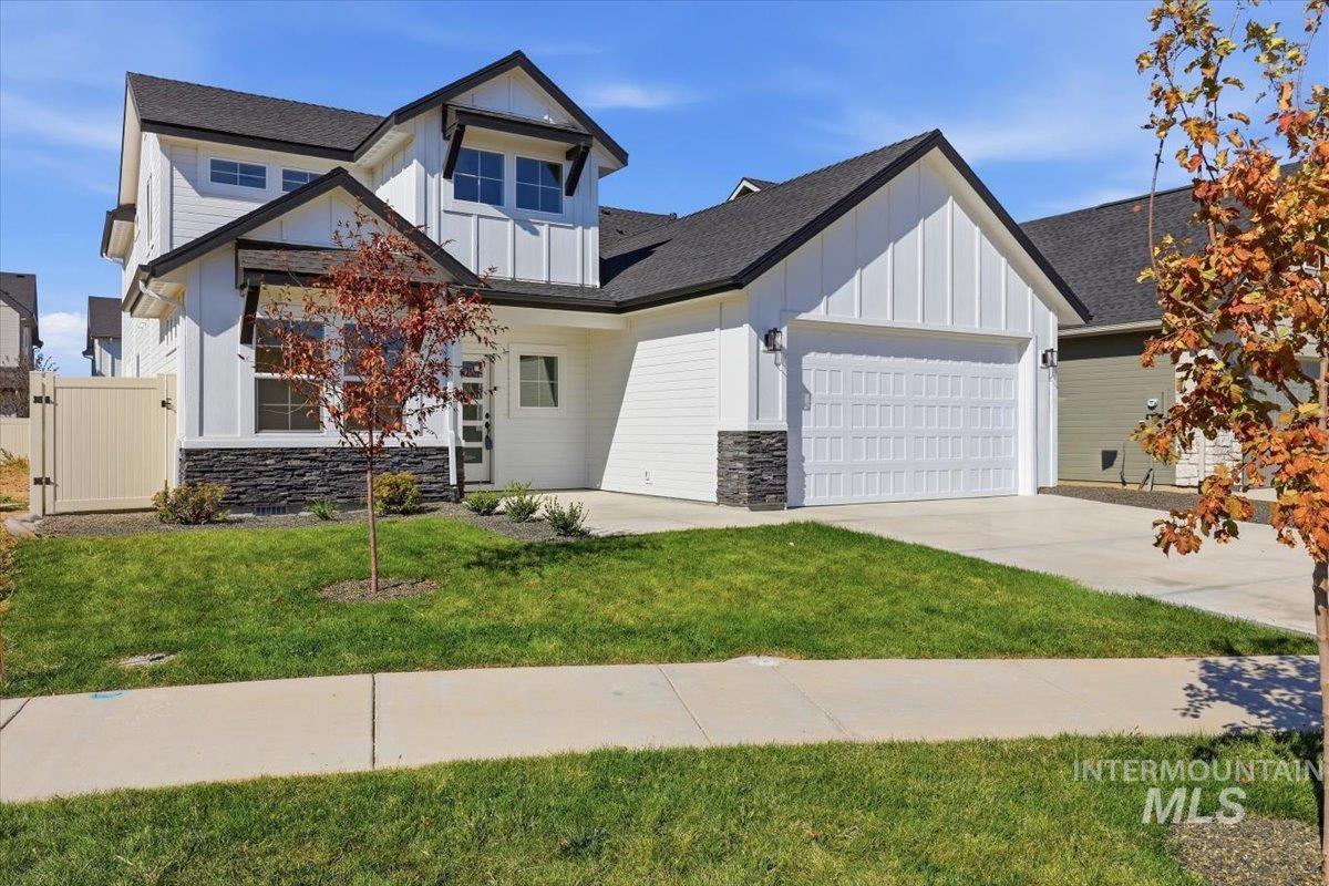 9429 S Esmeralda Ave, Kuna, Idaho 83634, 3 Bedrooms, 2.5 Bathrooms, Residential For Sale, Price $634,900,MLS 99002886
