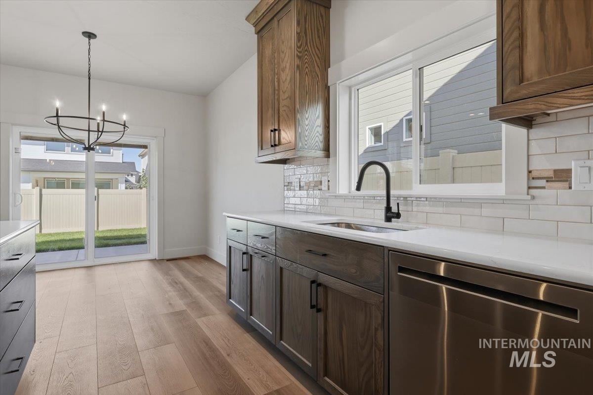 9429 S Esmeralda Ave, Kuna, Idaho 83634, 3 Bedrooms, 2.5 Bathrooms, Residential For Sale, Price $634,900,MLS 99002886