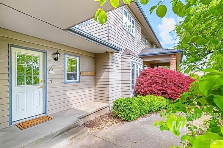 2220 14th Street, Lewiston, Idaho 83501, 5 Bedrooms, 4 Bathrooms, Residential For Sale, Price $799,000,MLS 99002893