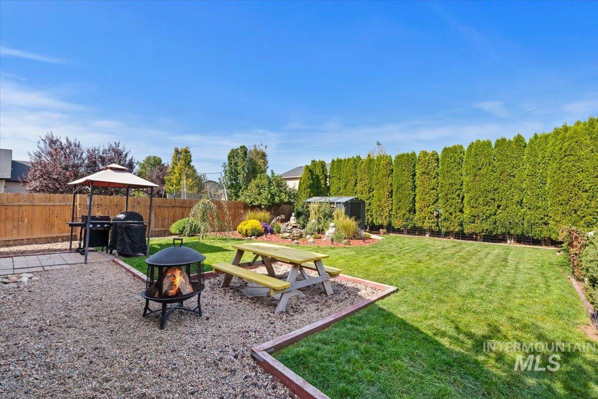 6586 E Gardenia Ln., Nampa, Idaho 83687, 4 Bedrooms, 2.5 Bathrooms, Residential For Sale, Price $478,000,MLS 99002901