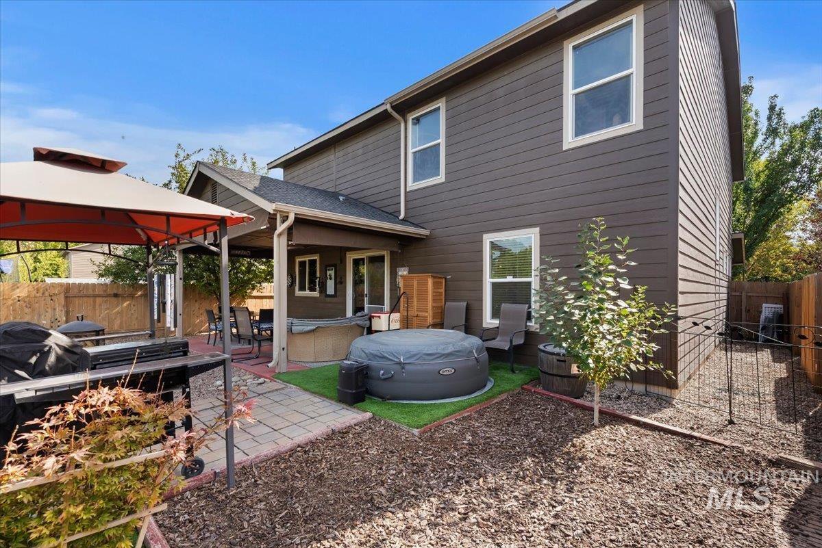 6586 E Gardenia Ln., Nampa, Idaho 83687, 4 Bedrooms, 2.5 Bathrooms, Residential For Sale, Price $478,000,MLS 99002901