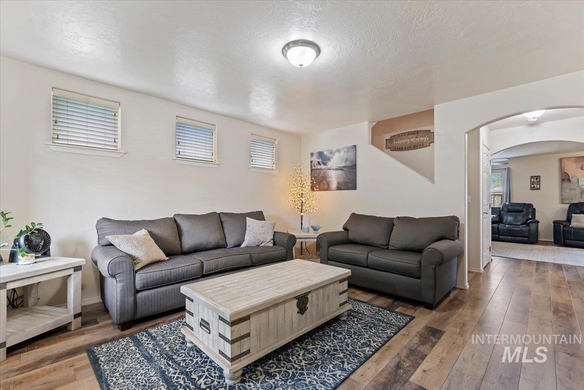 6586 E Gardenia Ln., Nampa, Idaho 83687, 4 Bedrooms, 2.5 Bathrooms, Residential For Sale, Price $478,000,MLS 99002901