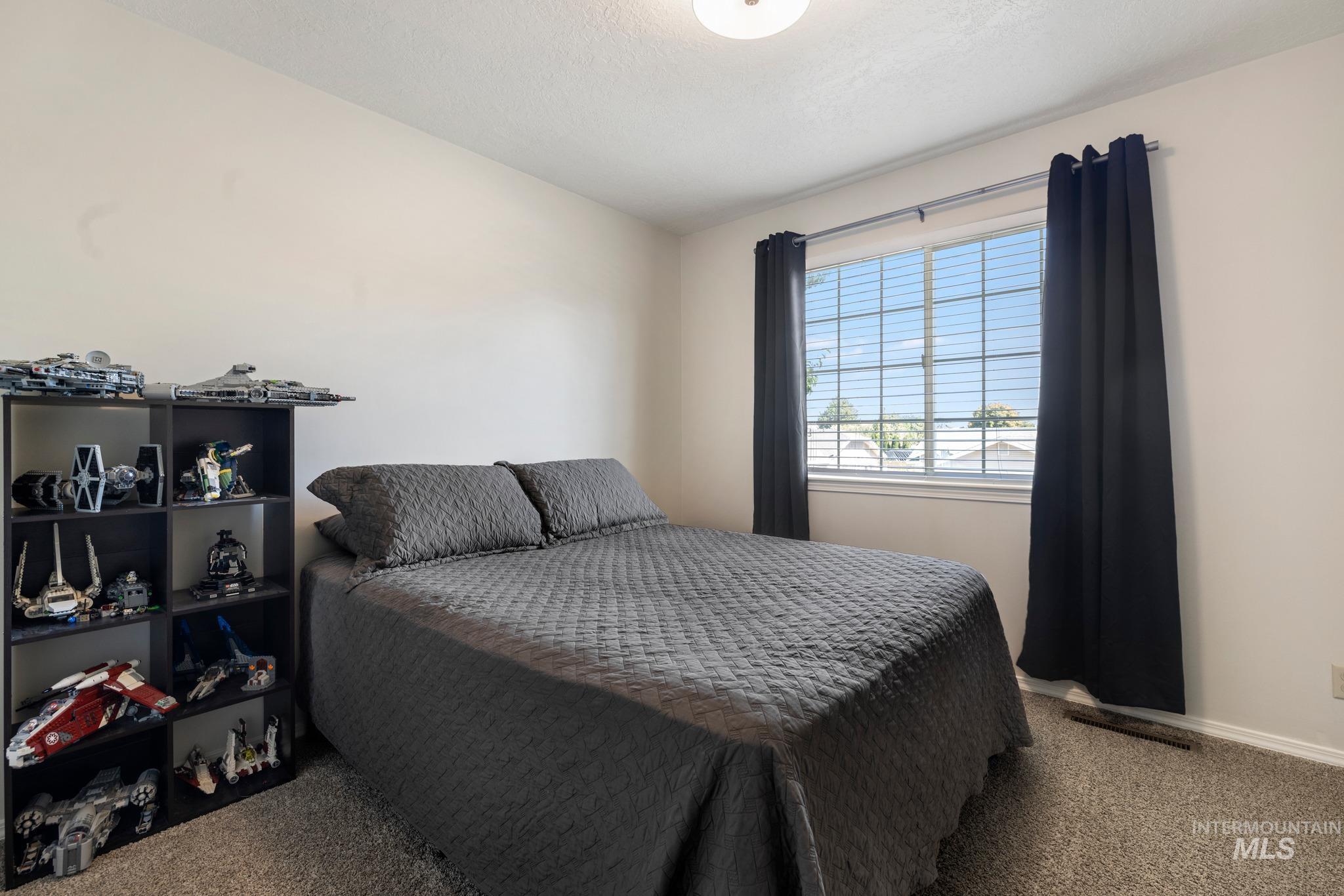 533 Cypress Way, Twin Falls, Idaho 83301, 3 Bedrooms, 2.5 Bathrooms, Residential For Sale, Price $478,000,MLS 99002902