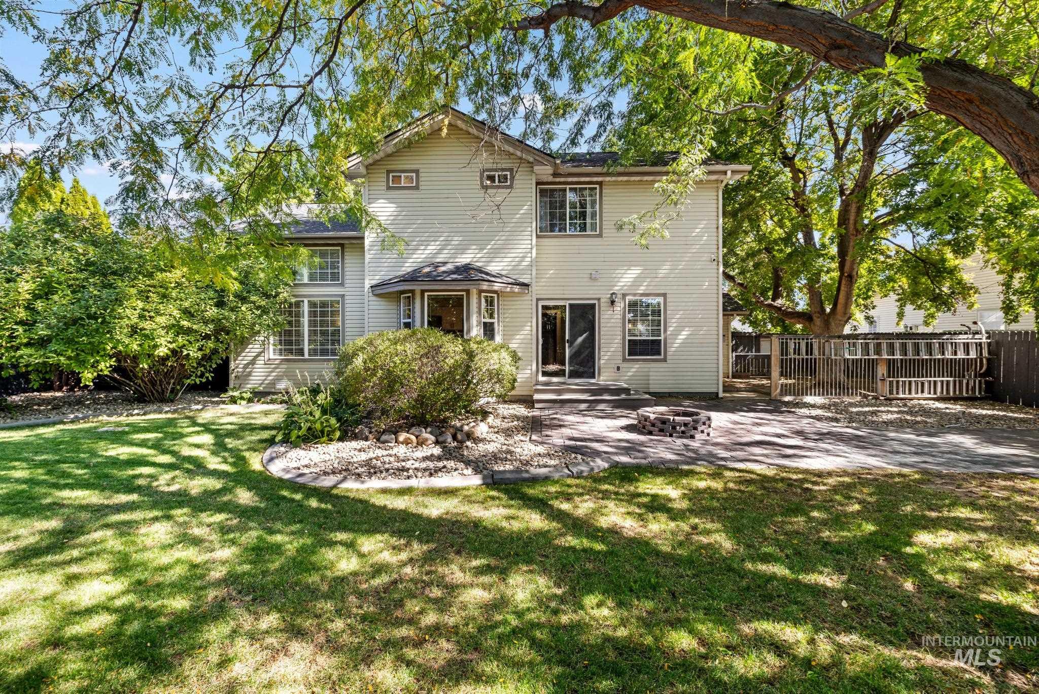 533 Cypress Way, Twin Falls, Idaho 83301, 3 Bedrooms, 2.5 Bathrooms, Residential For Sale, Price $478,000,MLS 99002902