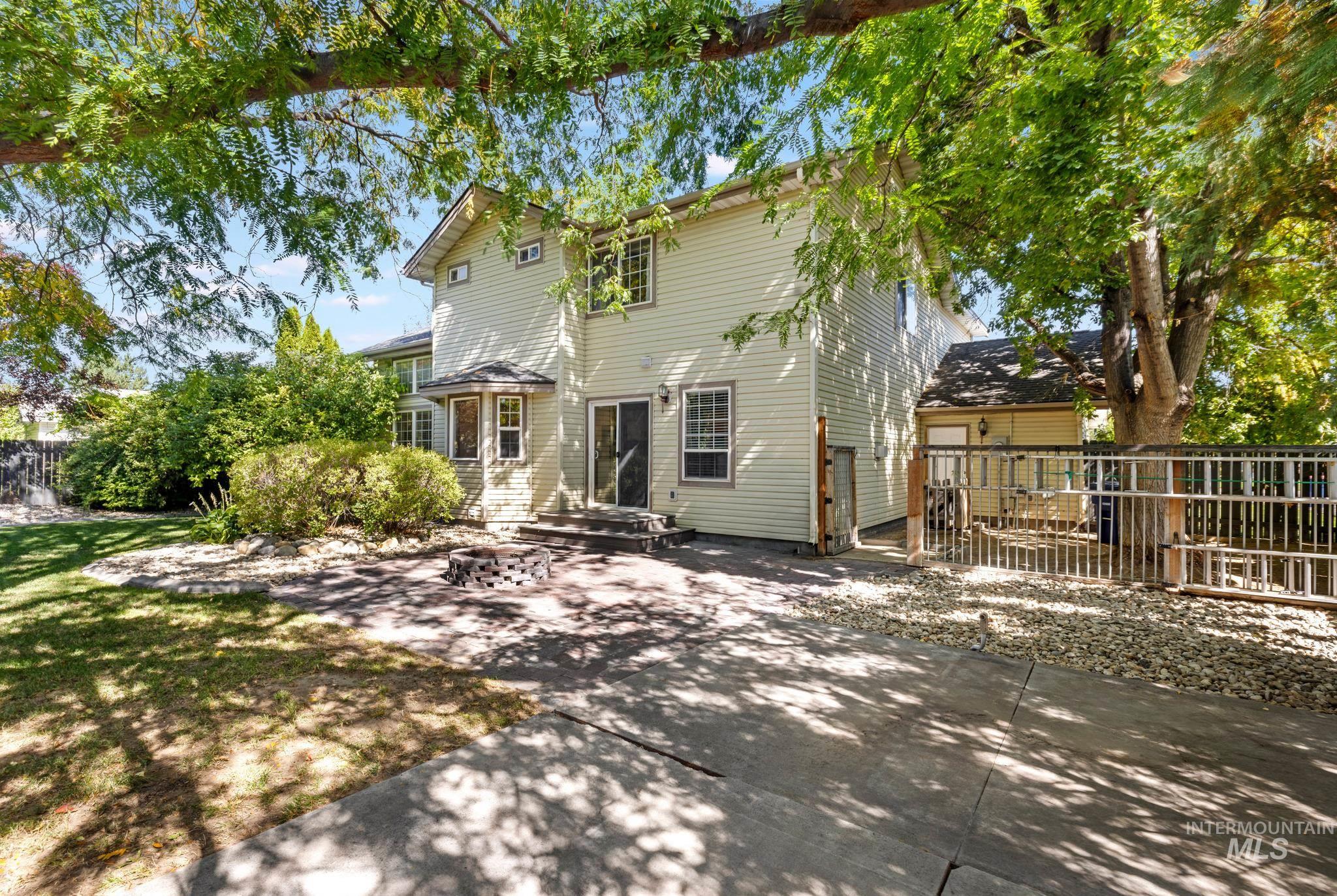 533 Cypress Way, Twin Falls, Idaho 83301, 3 Bedrooms, 2.5 Bathrooms, Residential For Sale, Price $478,000,MLS 99002902