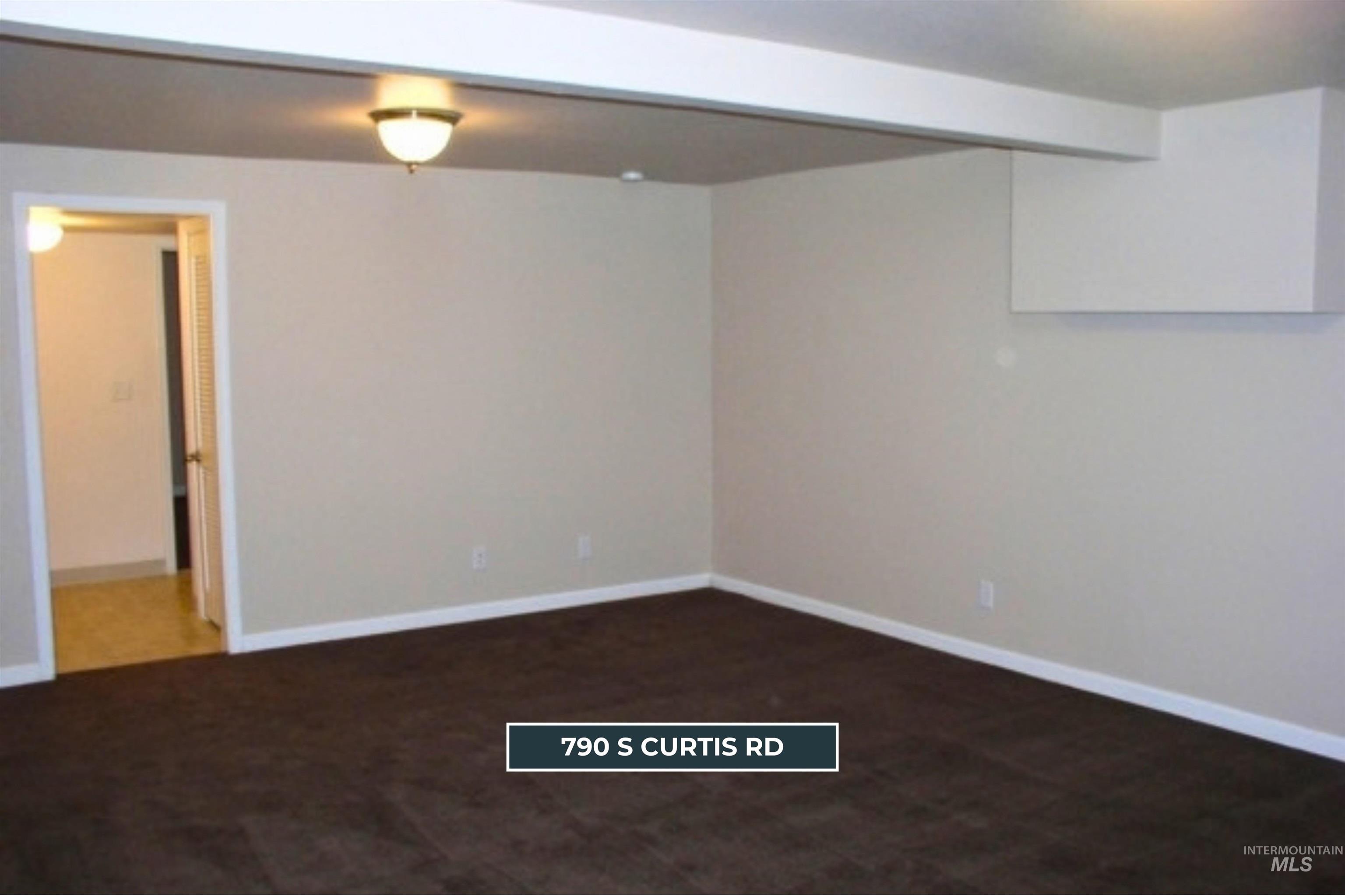 790-792 S Curtis Rd, Boise, Idaho 83705, 3 Bedrooms, 2 Bathrooms, Residential Income For Sale, Price $685,000,MLS 99002904