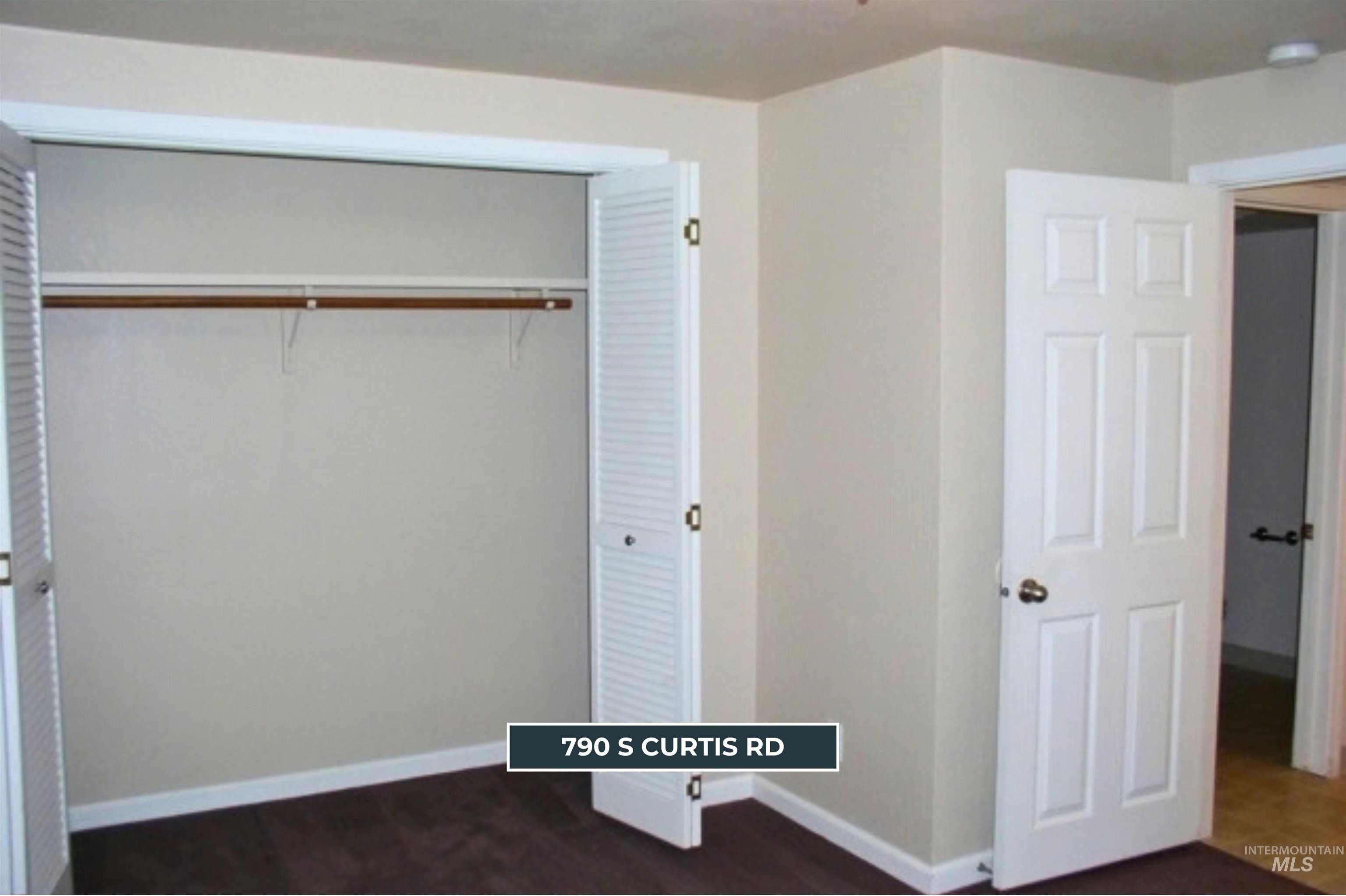 790-792 S Curtis Rd, Boise, Idaho 83705, 3 Bedrooms, 2 Bathrooms, Residential Income For Sale, Price $685,000,MLS 99002904