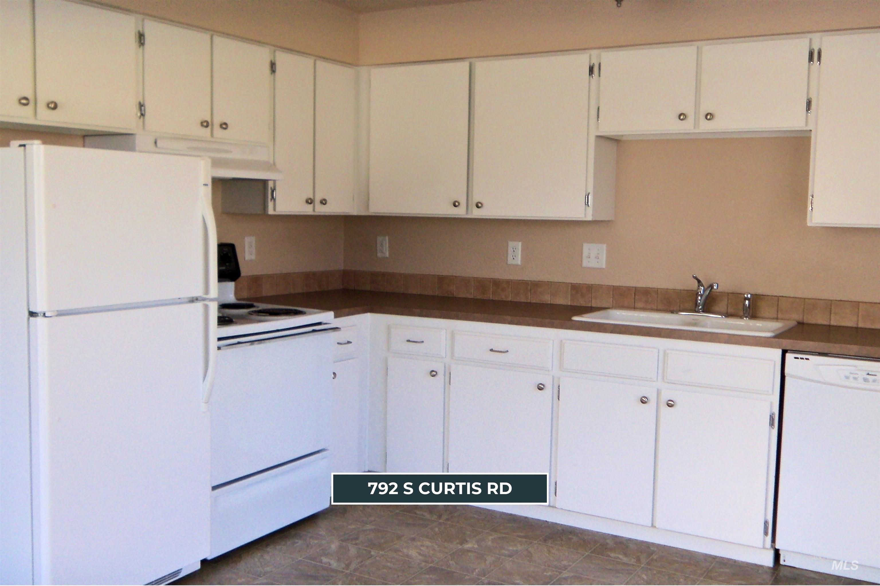 790-792 S Curtis Rd, Boise, Idaho 83705, 3 Bedrooms, 2 Bathrooms, Residential Income For Sale, Price $685,000,MLS 99002904