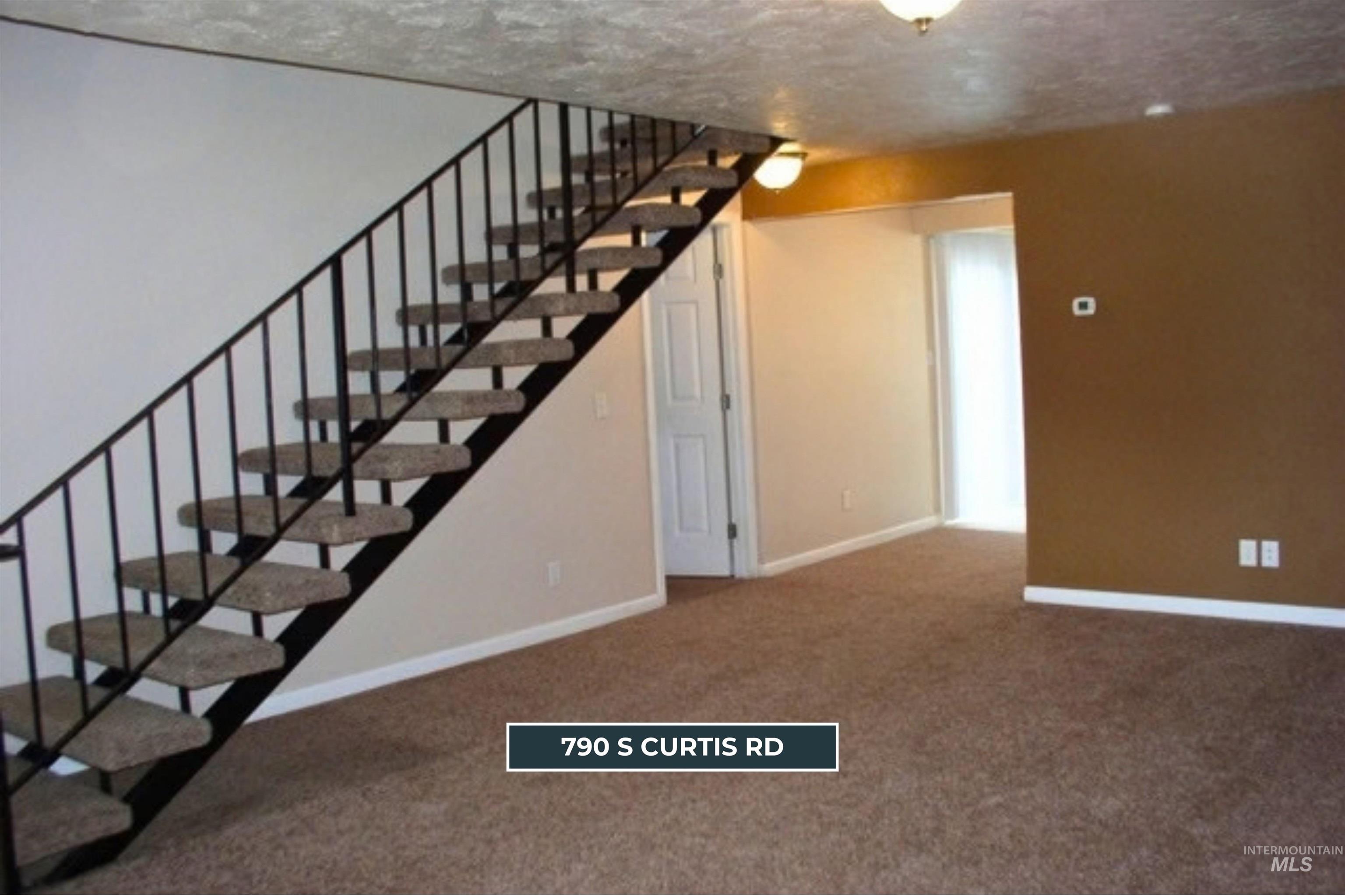 790-792 S Curtis Rd, Boise, Idaho 83705, 3 Bedrooms, 2 Bathrooms, Residential Income For Sale, Price $685,000,MLS 99002904