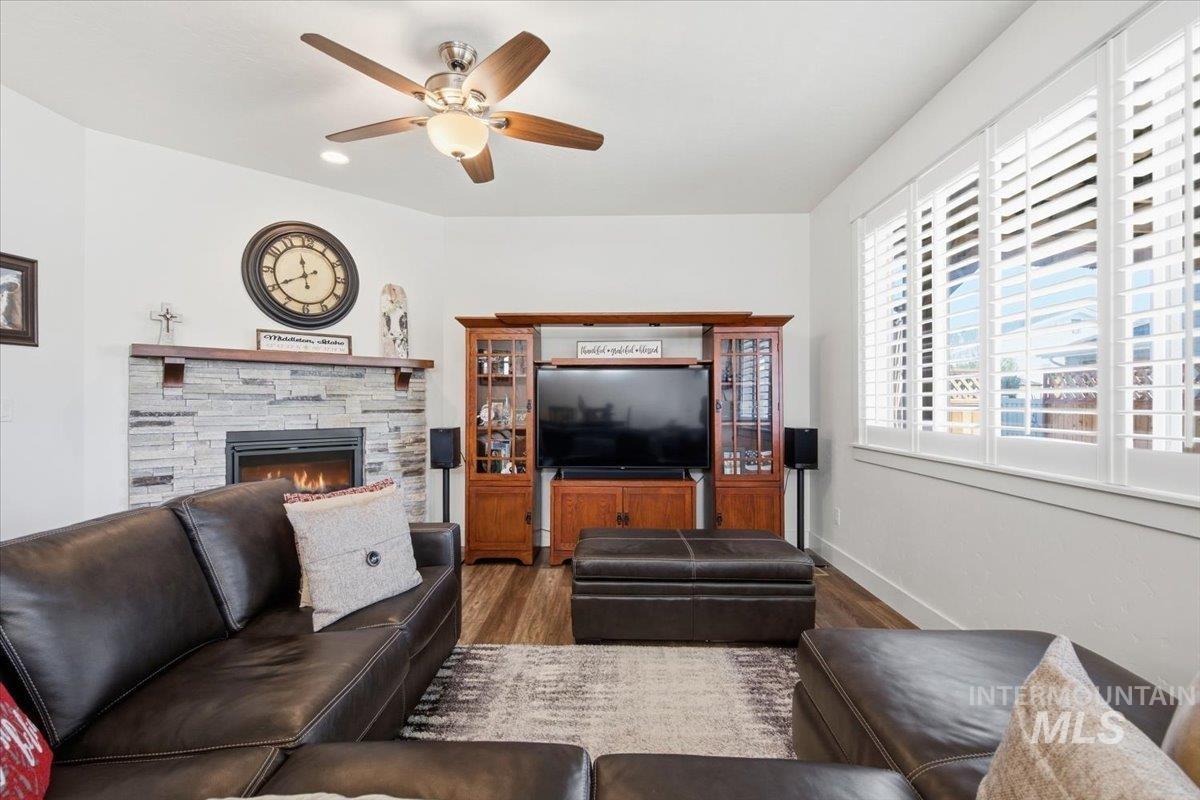 2036 N Honda Ave, Middleton, Idaho 83644, 3 Bedrooms, 2 Bathrooms, Residential For Sale, Price $459,000,MLS 99002908