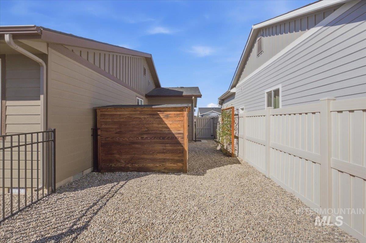 2036 N Honda Ave, Middleton, Idaho 83644, 3 Bedrooms, 2 Bathrooms, Residential For Sale, Price $459,000,MLS 99002908