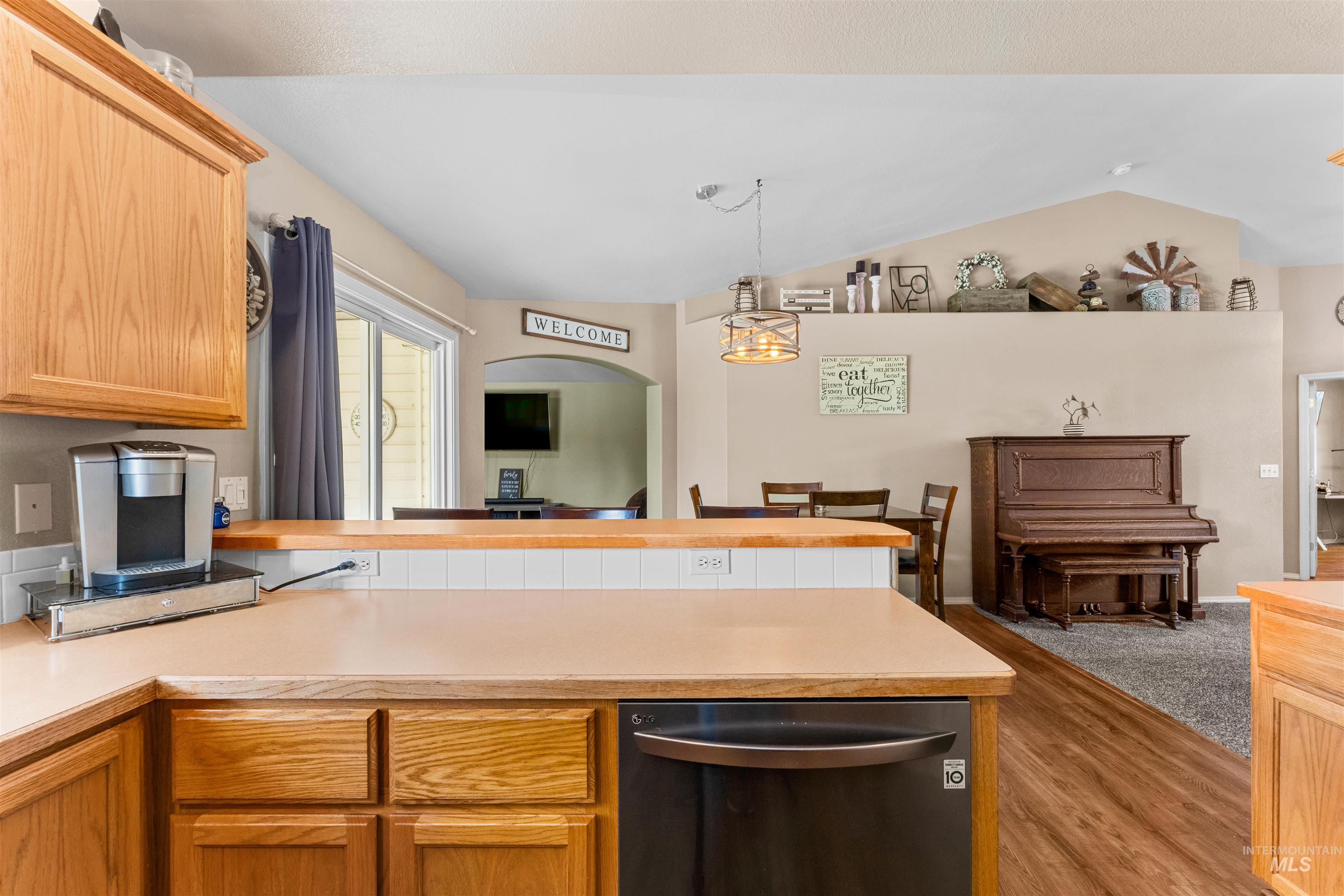 4123 E Park Ridge Drive, Nampa, Idaho 83687, 4 Bedrooms, 2 Bathrooms, Residential For Sale, Price $399,900,MLS 99002910