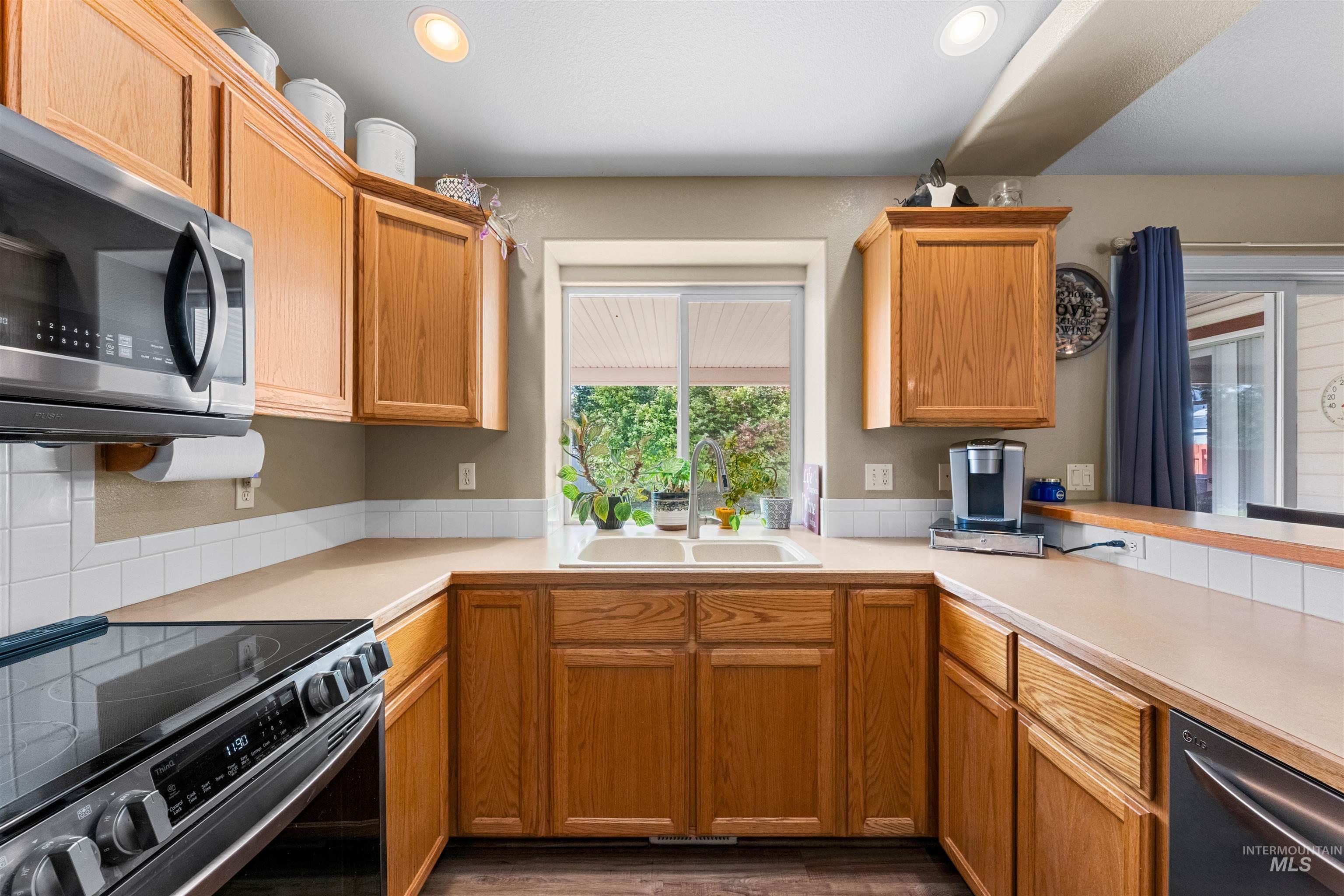 4123 E Park Ridge Drive, Nampa, Idaho 83687, 4 Bedrooms, 2 Bathrooms, Residential For Sale, Price $399,900,MLS 99002910