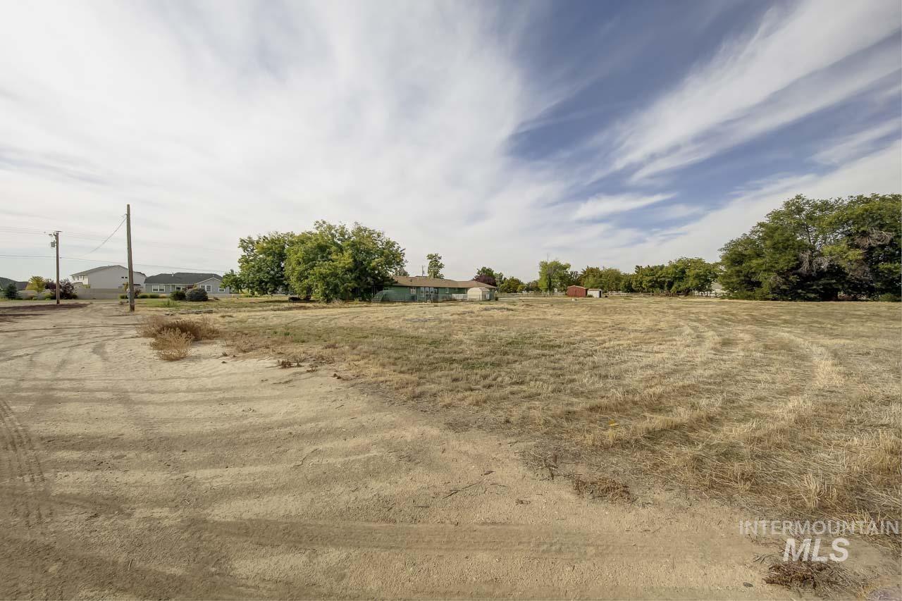 11426 Lone Star Road, Nampa, Idaho 83651, 8 Bedrooms, 3 Bathrooms, Residential For Sale, Price $987,500,MLS 99002913
