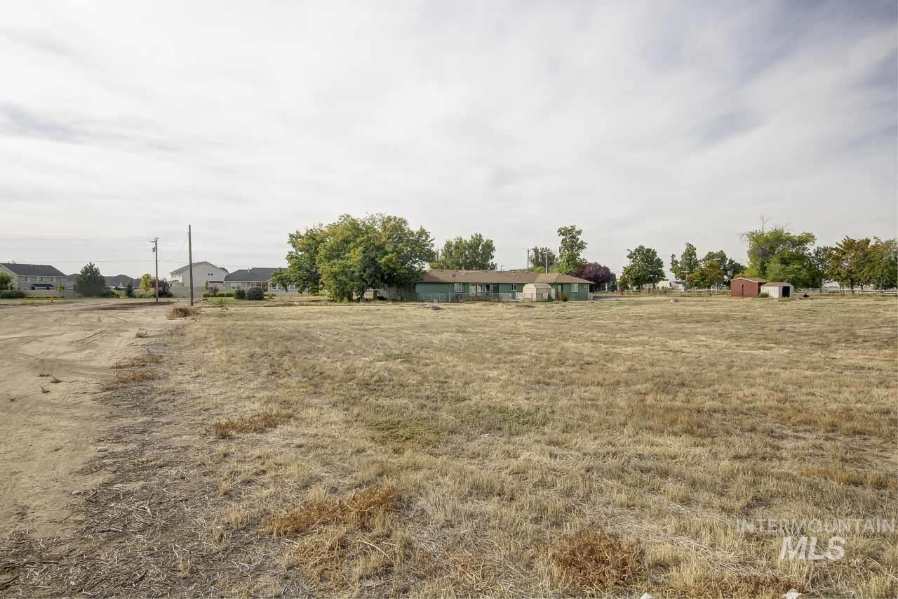 11426 Lone Star Road, Nampa, Idaho 83651, 8 Bedrooms, 3 Bathrooms, Residential For Sale, Price $987,500,MLS 99002913