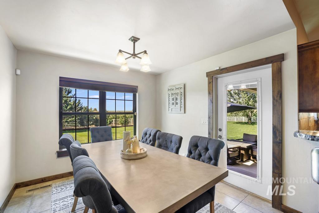 129 N 150 W, Jerome, Idaho 83338, 3 Bedrooms, 2 Bathrooms, Residential For Sale, Price $575,000,MLS 99002917
