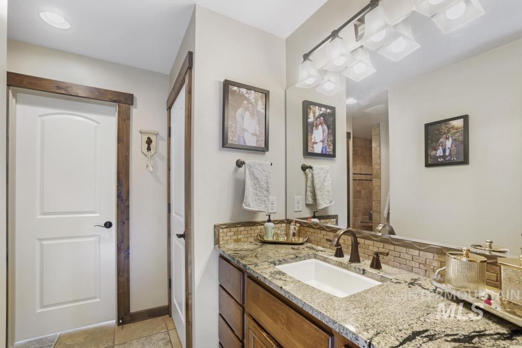 129 N 150 W, Jerome, Idaho 83338, 3 Bedrooms, 2 Bathrooms, Residential For Sale, Price $575,000,MLS 99002917